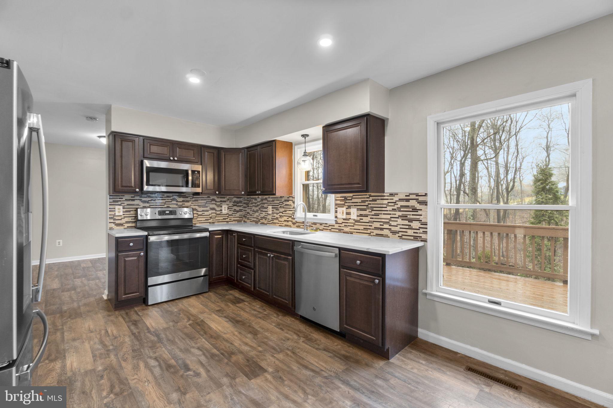 COVERS CORNER - Residential