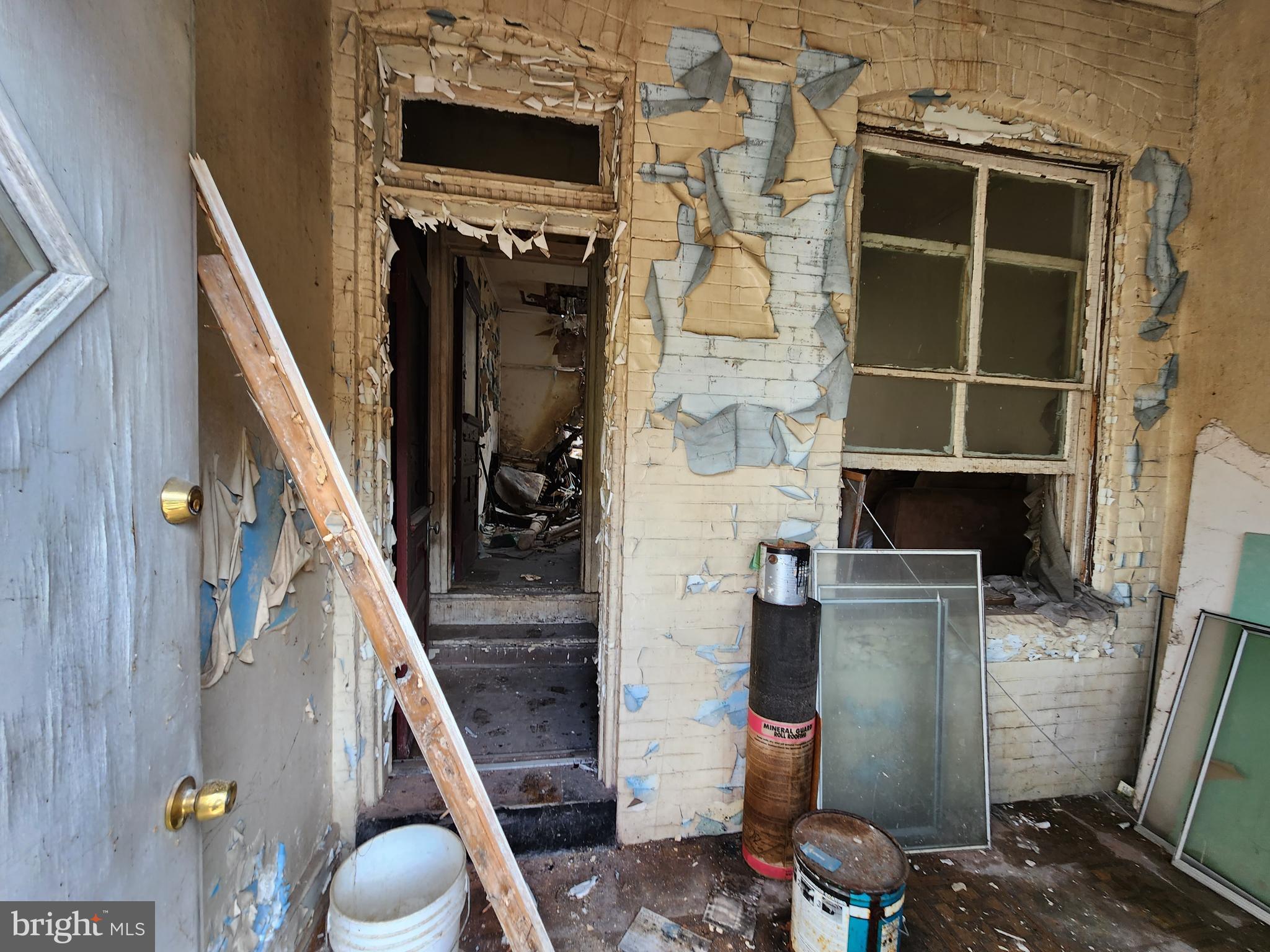 EAST BALTIMORE MIDWAY - Residential