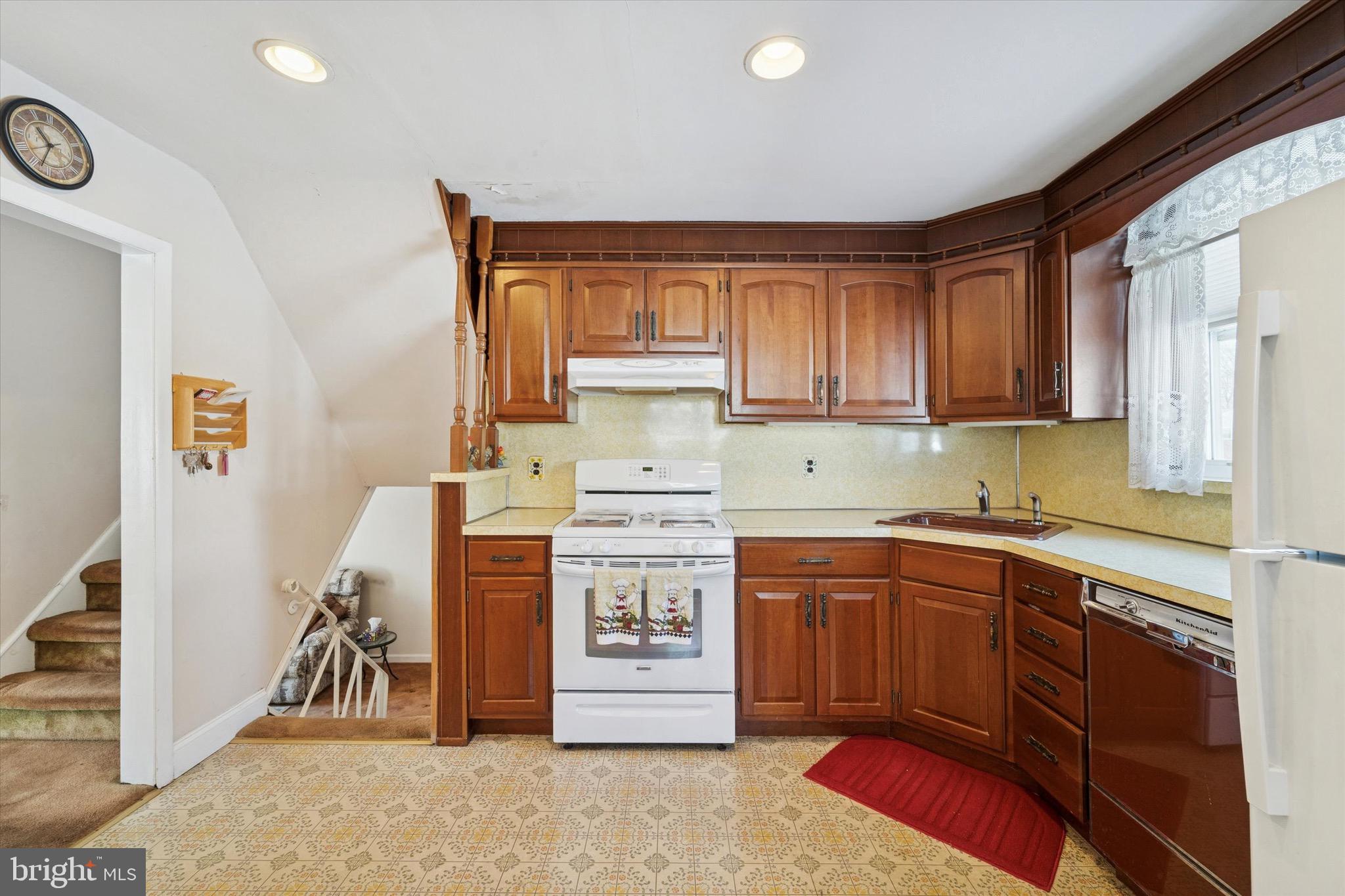 CAMBRIDGE ESTS - Residential