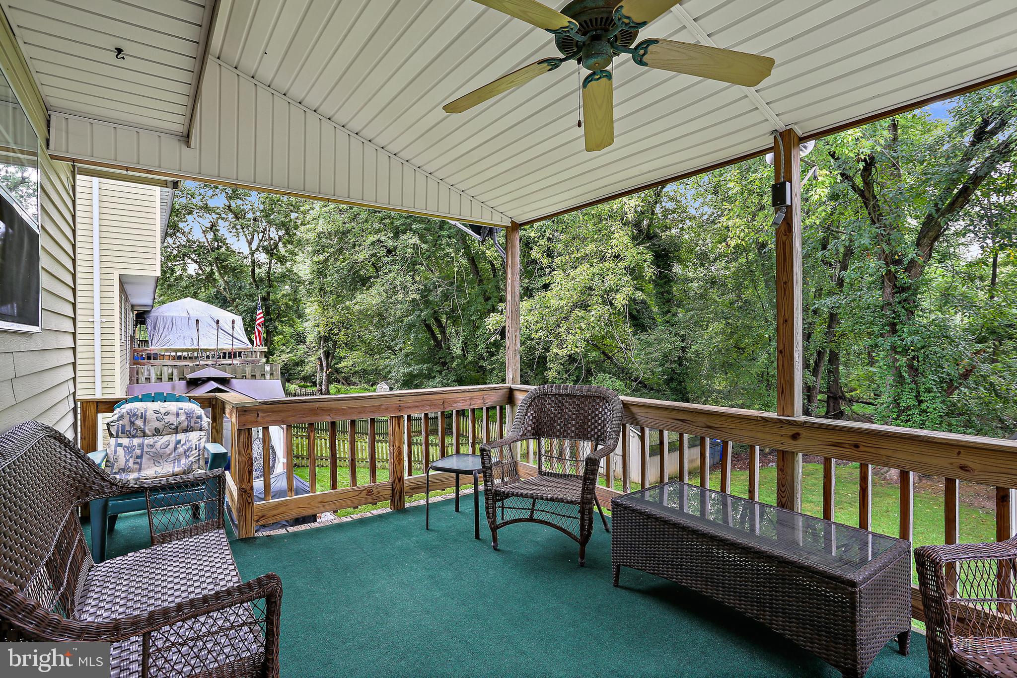 LEXINGTON RUN - Residential