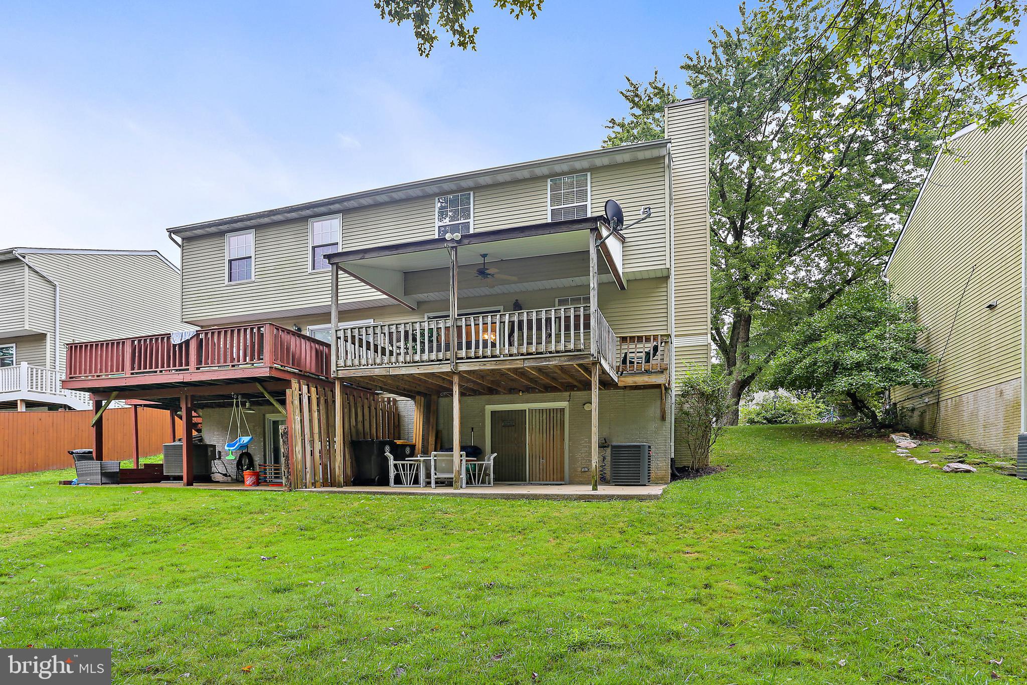 LEXINGTON RUN - Residential