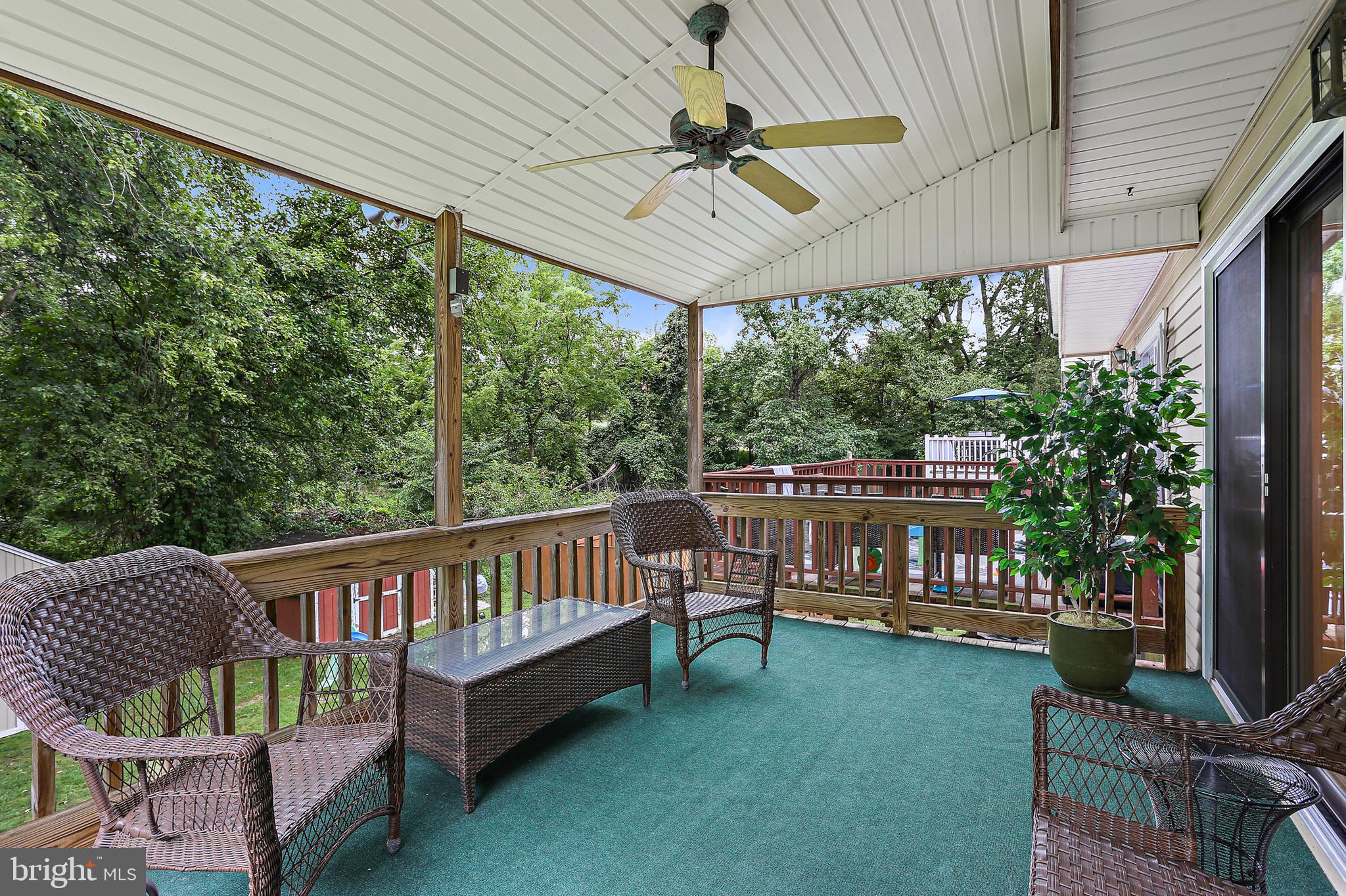 LEXINGTON RUN - Residential