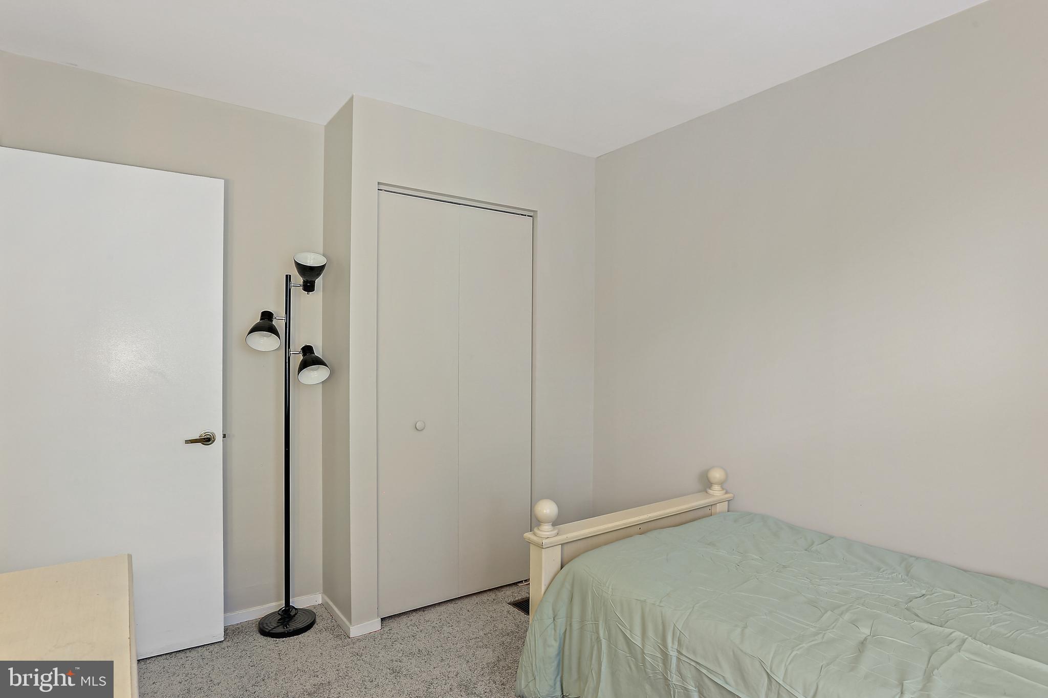 LEXINGTON RUN - Residential