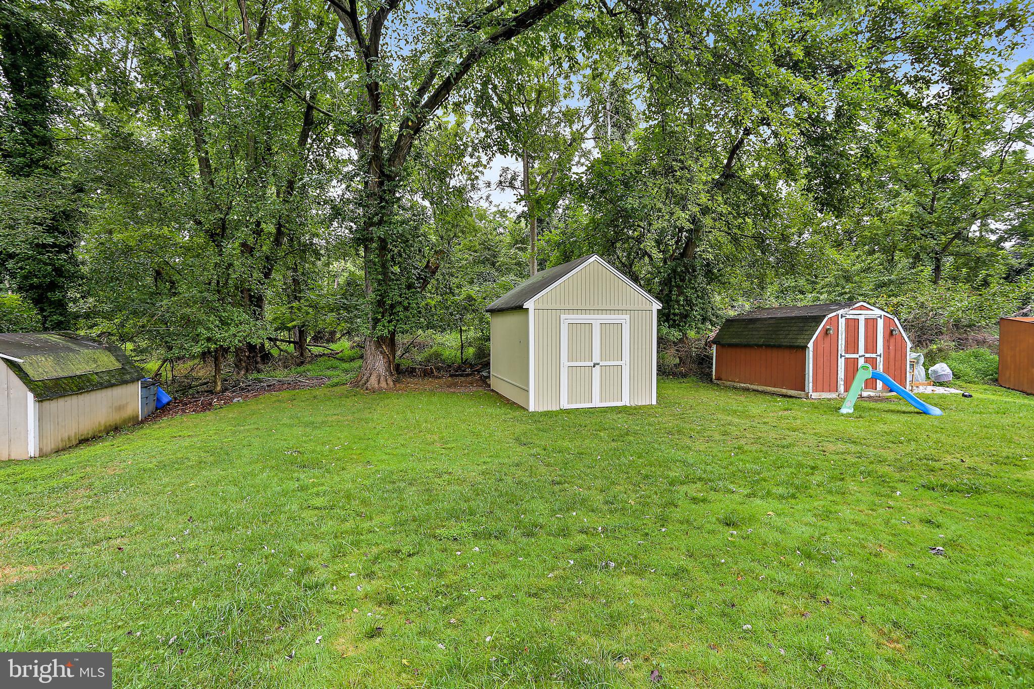 LEXINGTON RUN - Residential