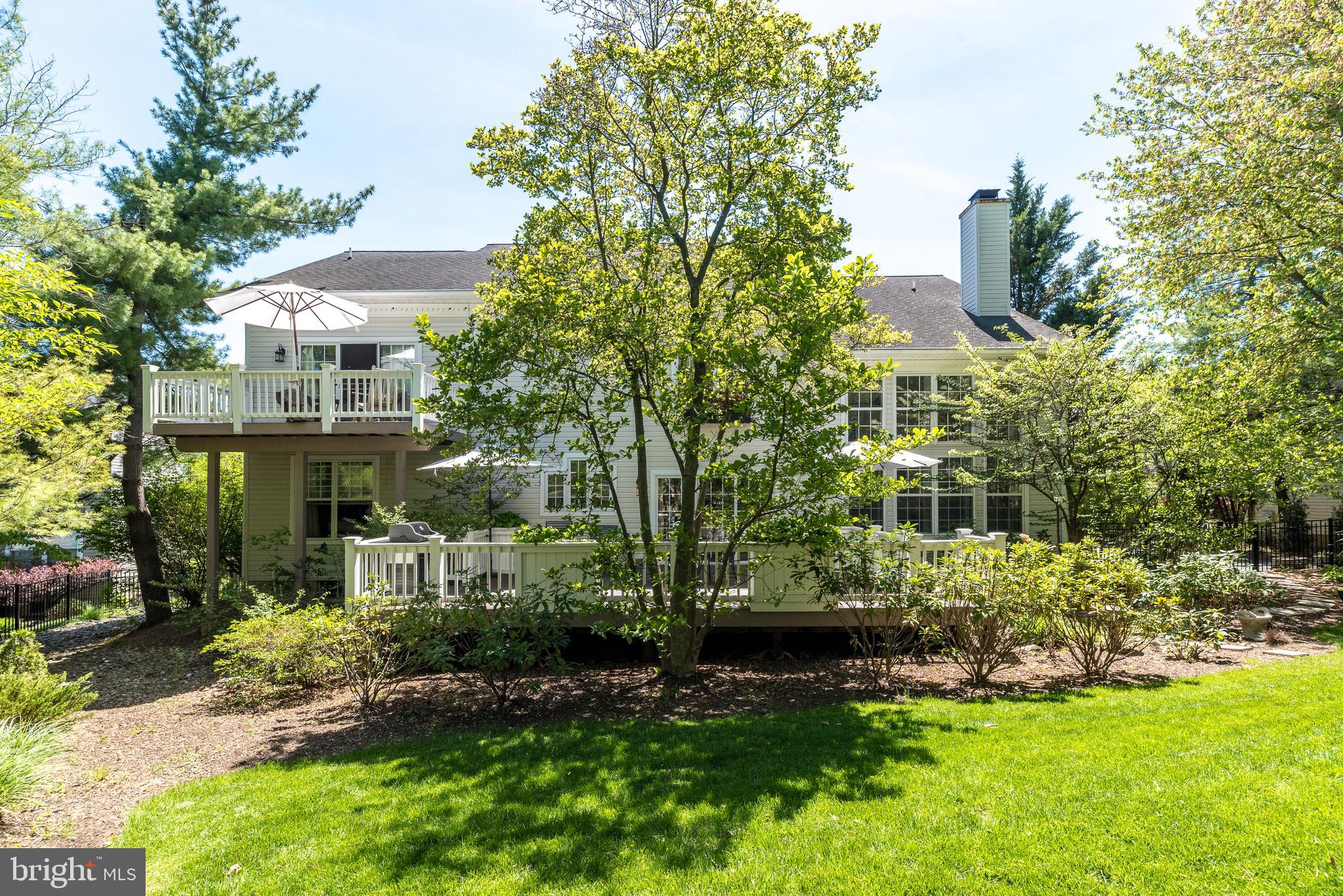 1041 GLENDEVON DRIVE