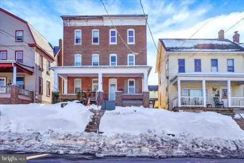 316 W BROADWAY RED LION PA 17356