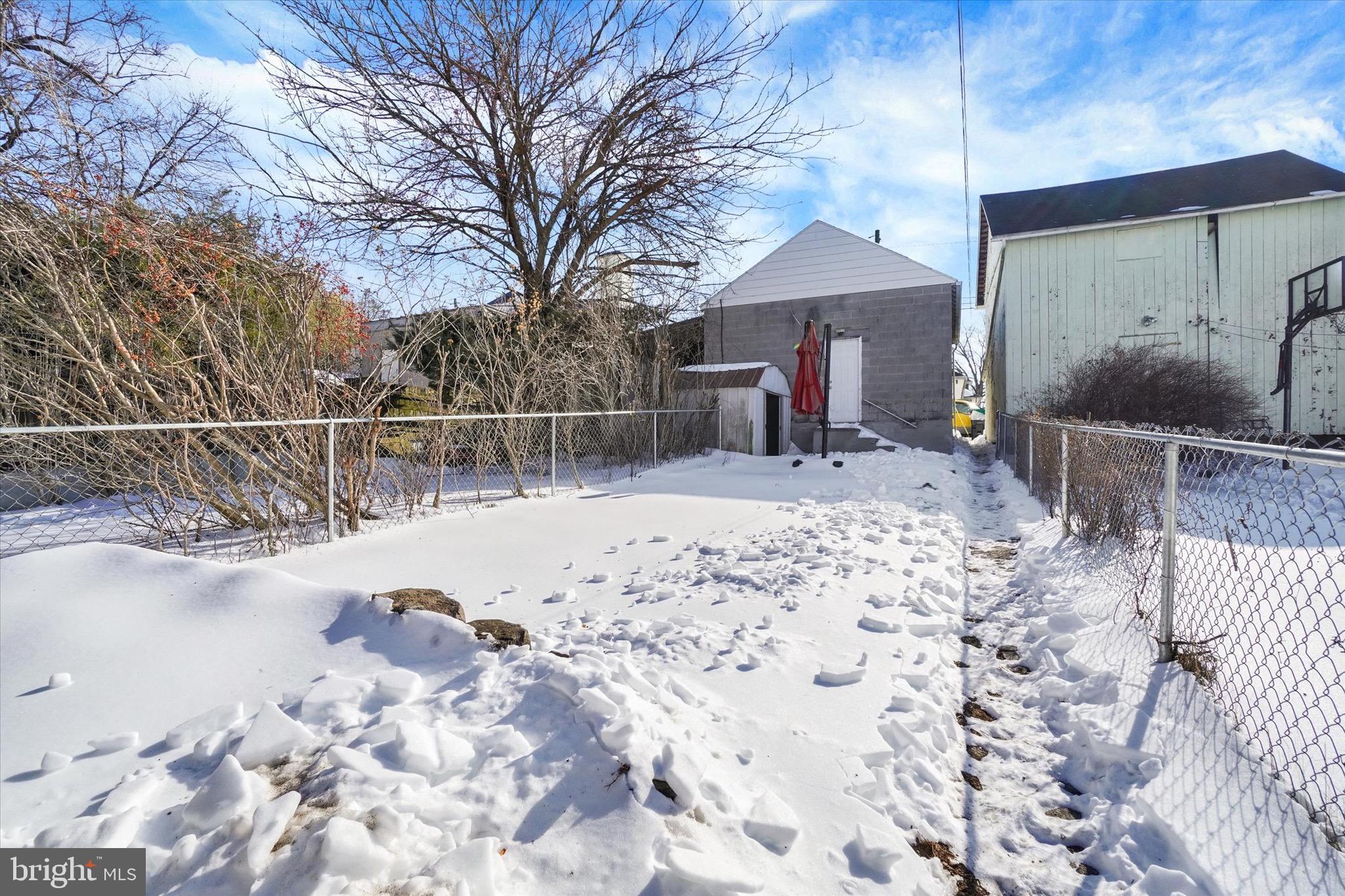 RED LION - Residential