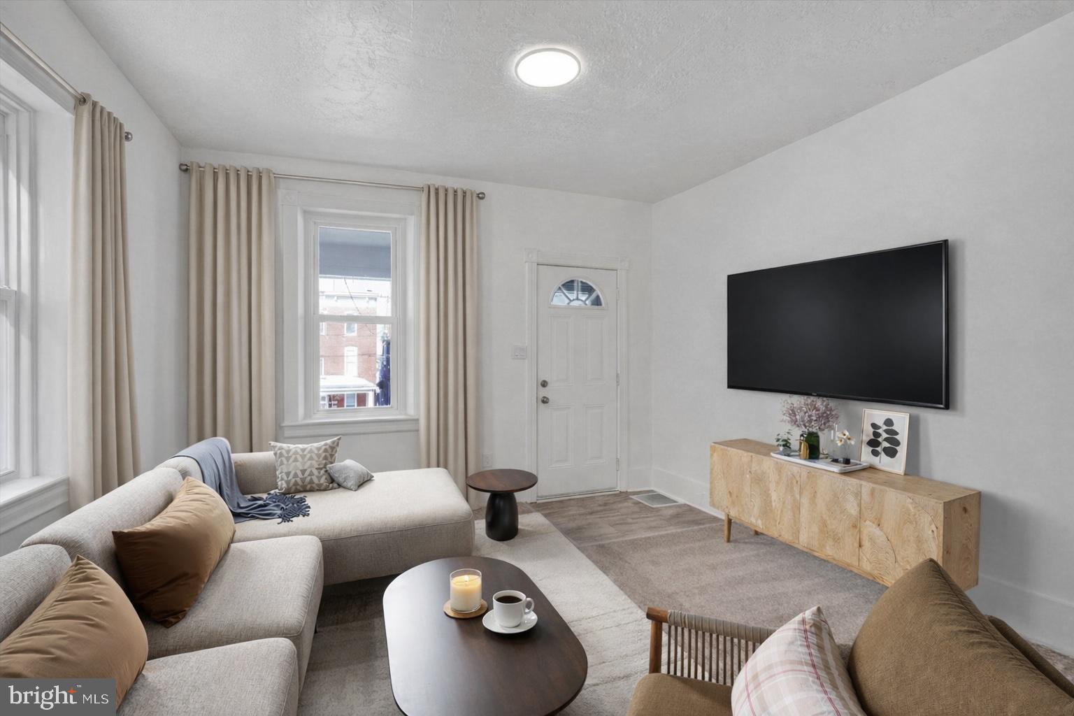 RED LION - Residential