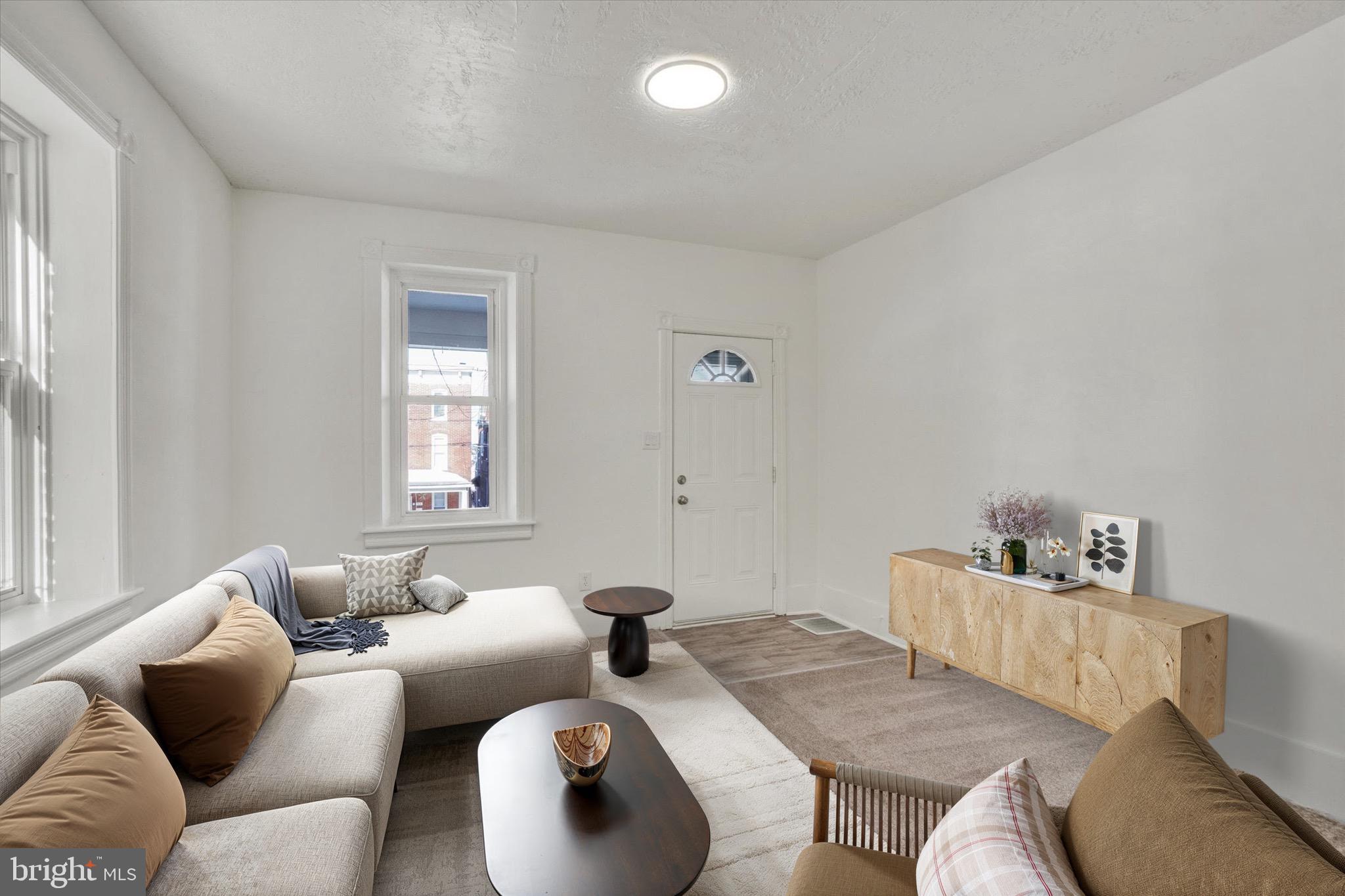 RED LION - Residential