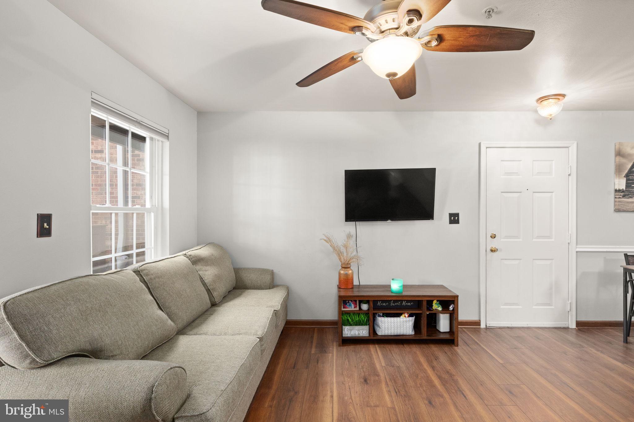 ENGLISH COUNTRY MANOR - Residential