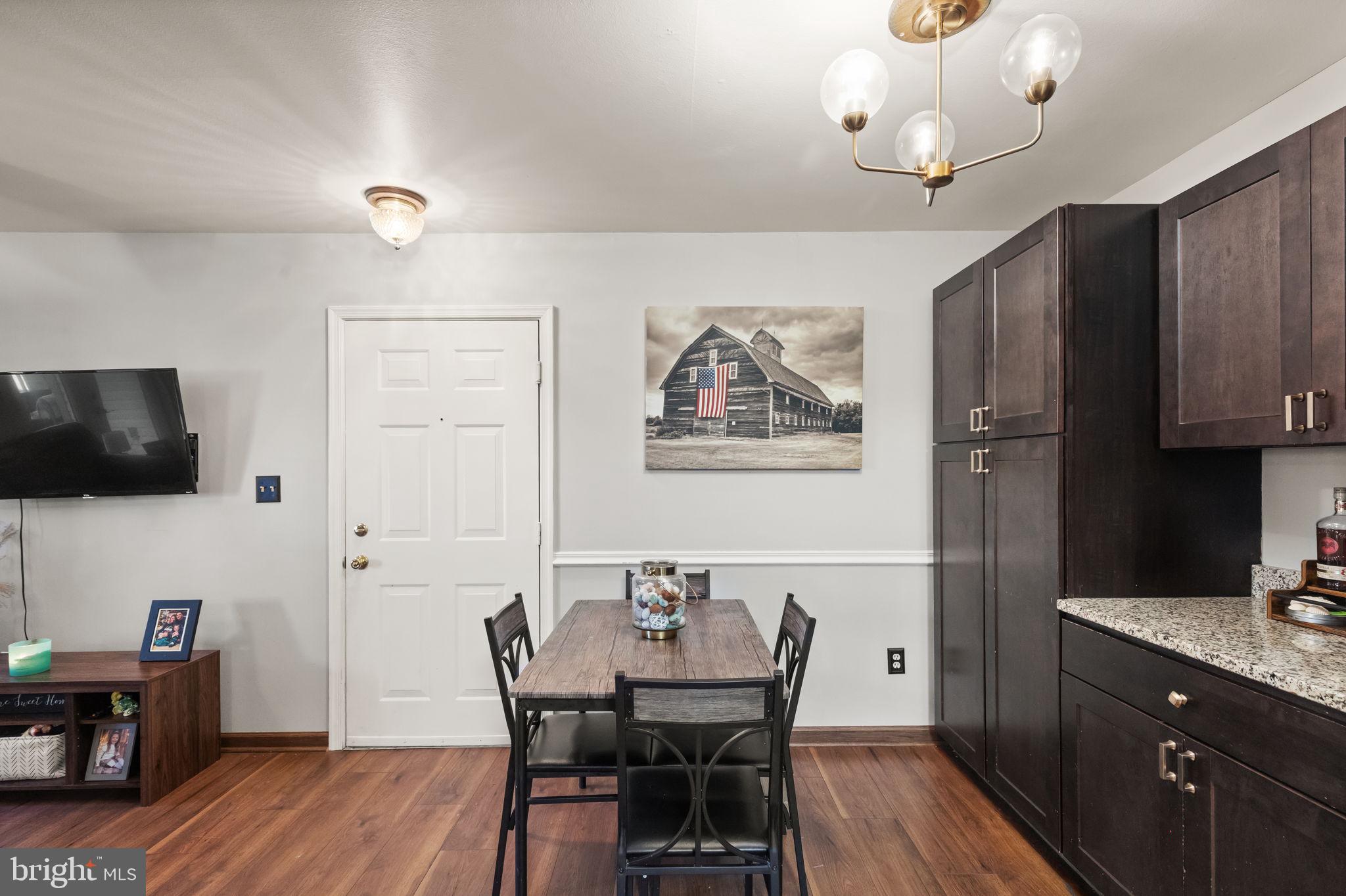 ENGLISH COUNTRY MANOR - Residential