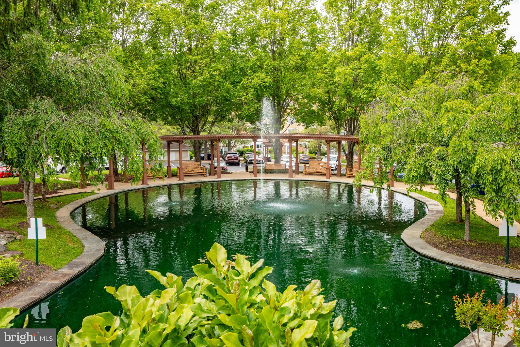 ENGLISH COUNTRY MANOR - Residential