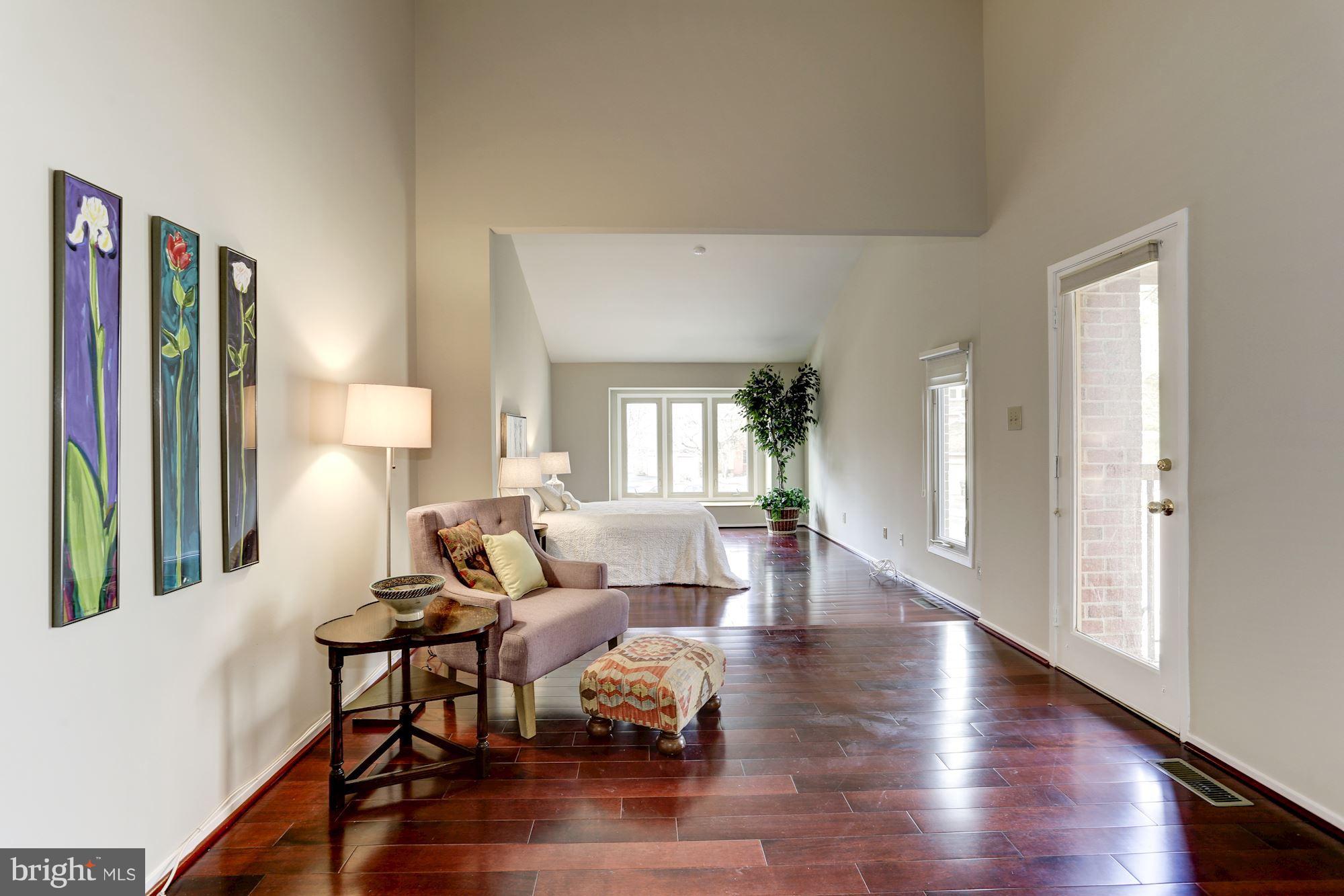 FAWSETT FARMS MANOR - Residential