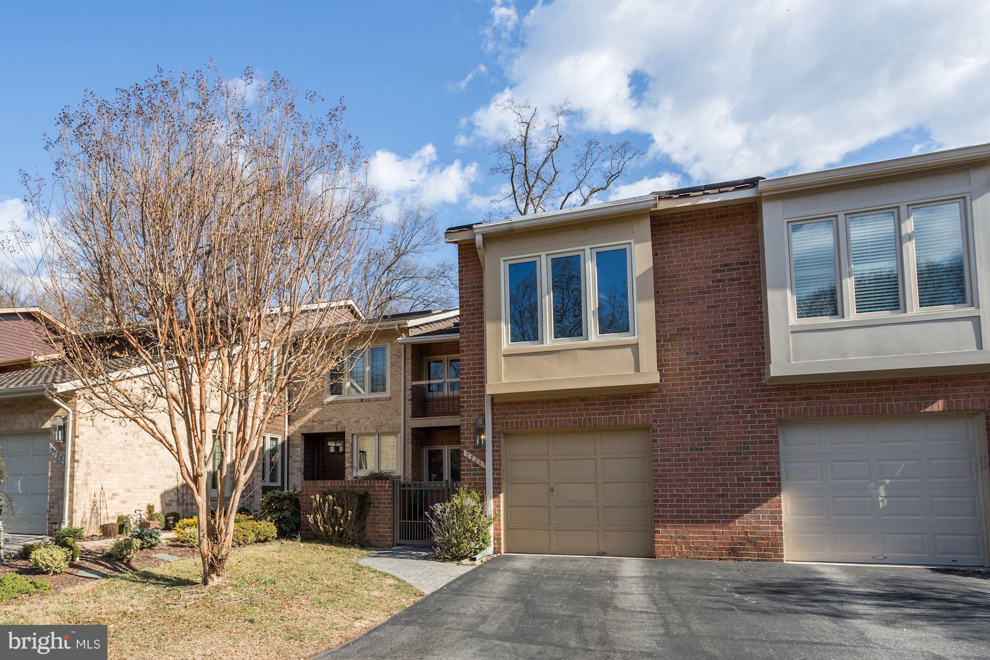 FAWSETT FARMS MANOR - Residential