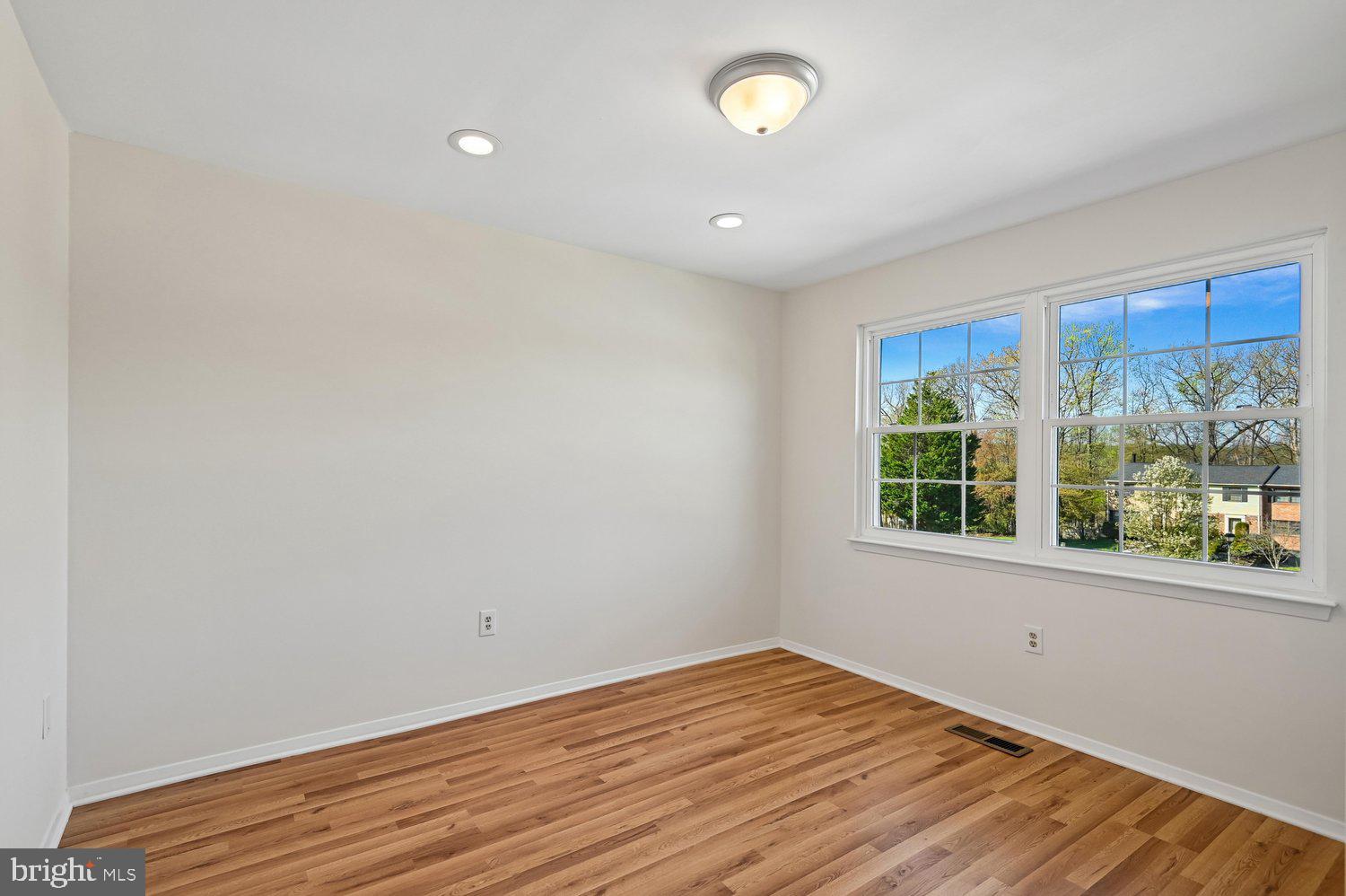 DREXEL WOODS - Residential