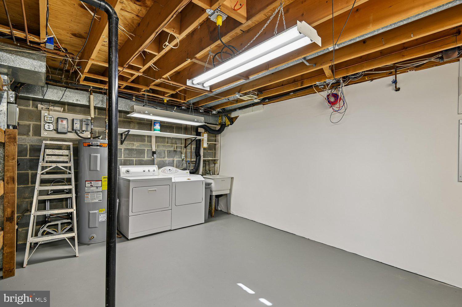 DREXEL WOODS - Residential