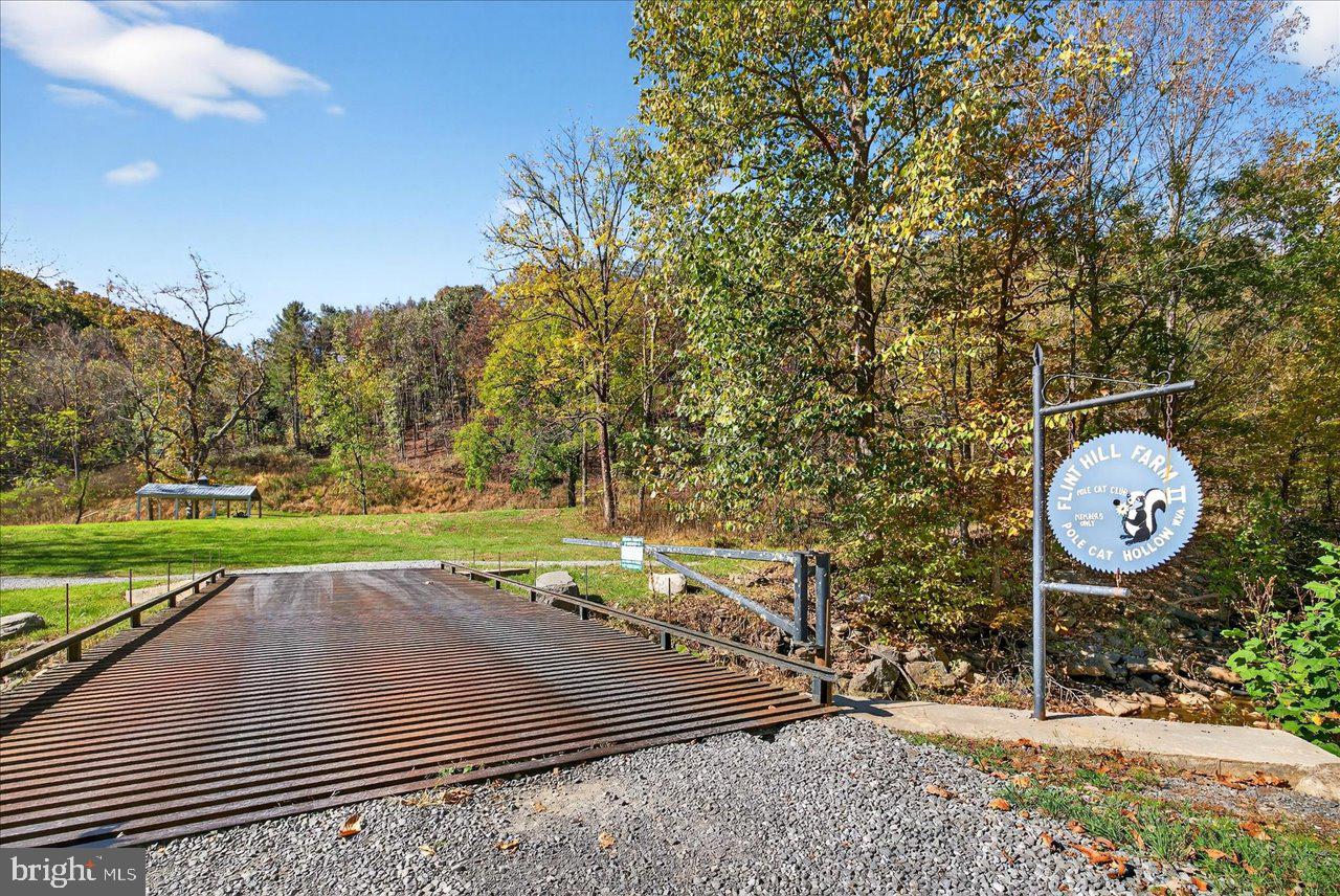 30 POLECAT HOLLOW BOULEVARD