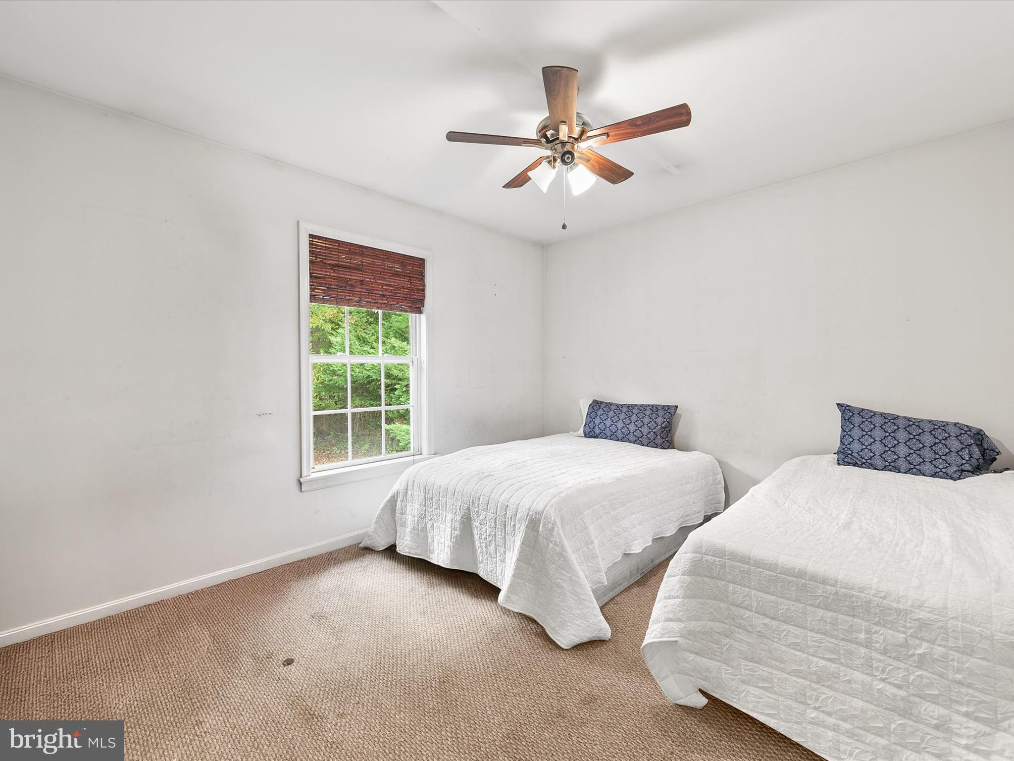 OAK CREST FARM - Residential