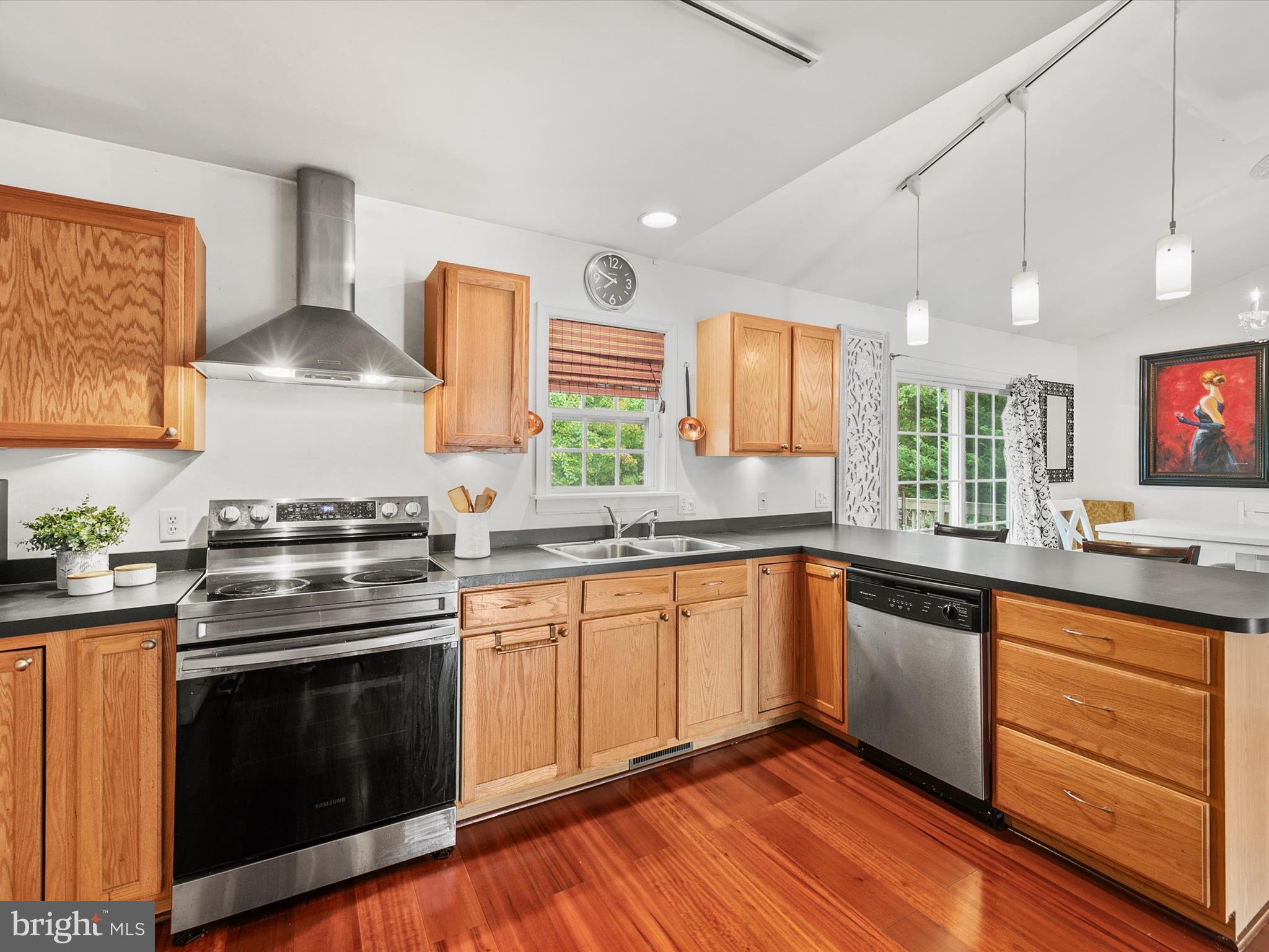 OAK CREST FARM - Residential