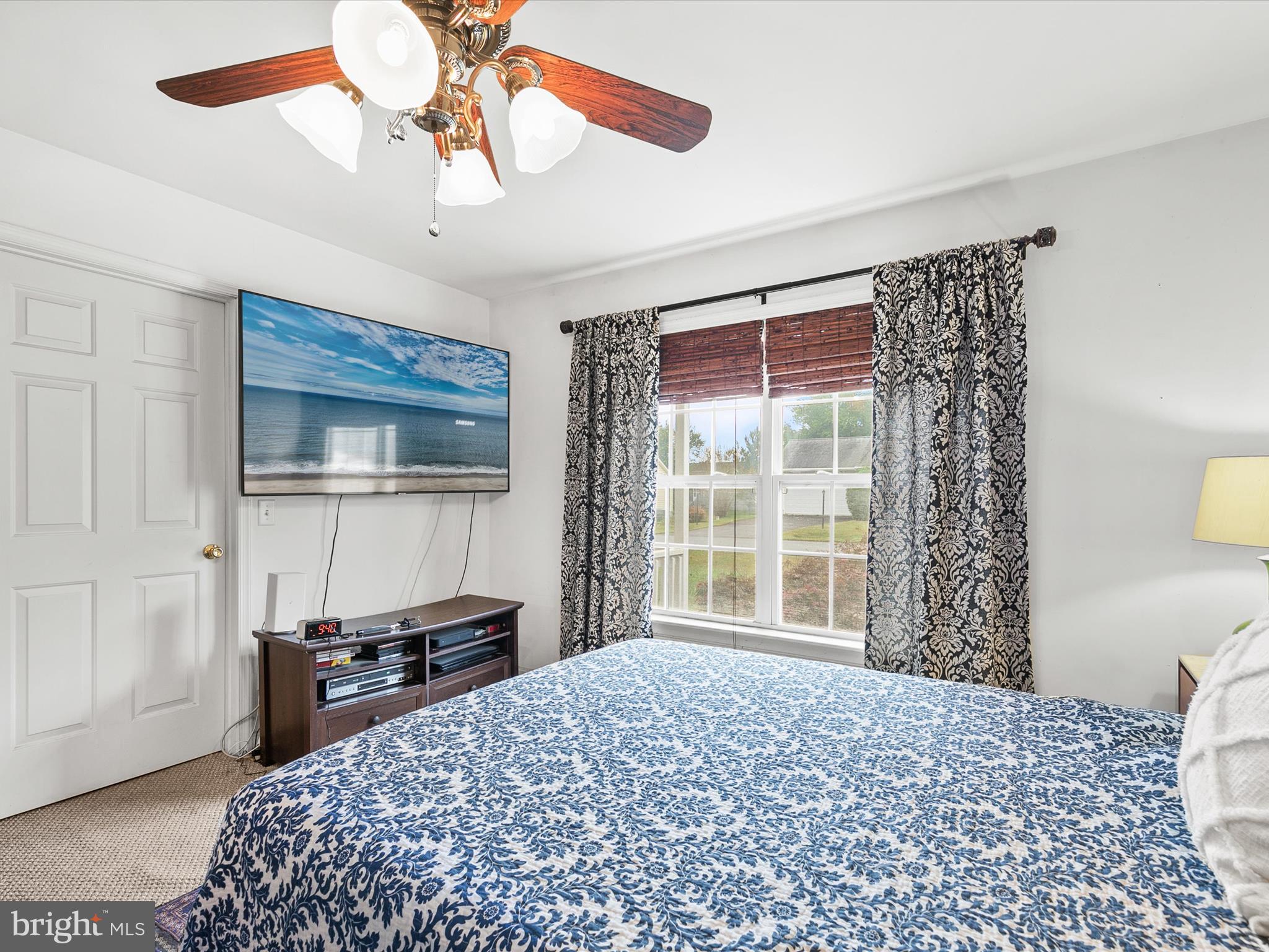 OAK CREST FARM - Residential