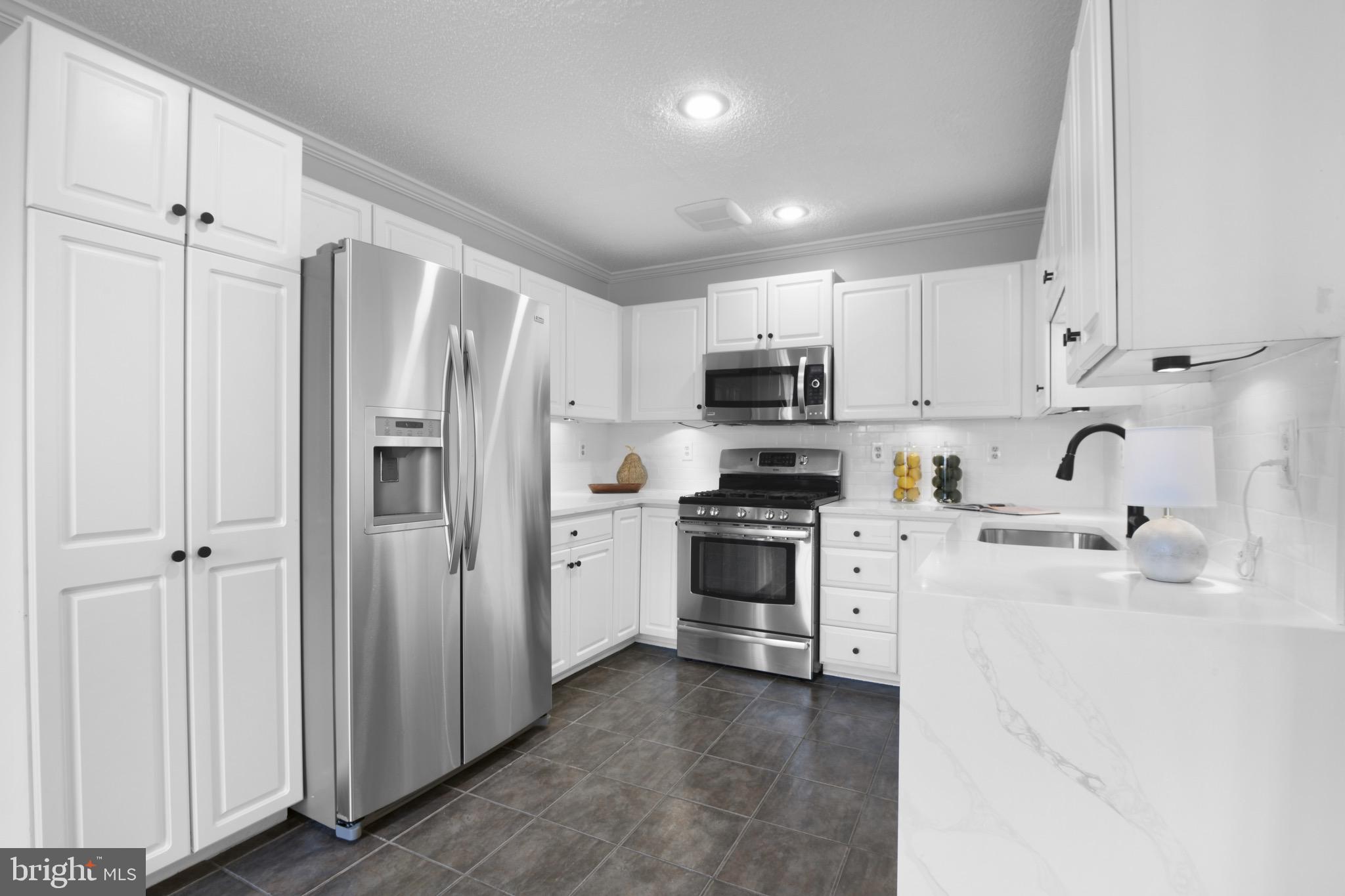 CHRISTIE ESTATES - Residential