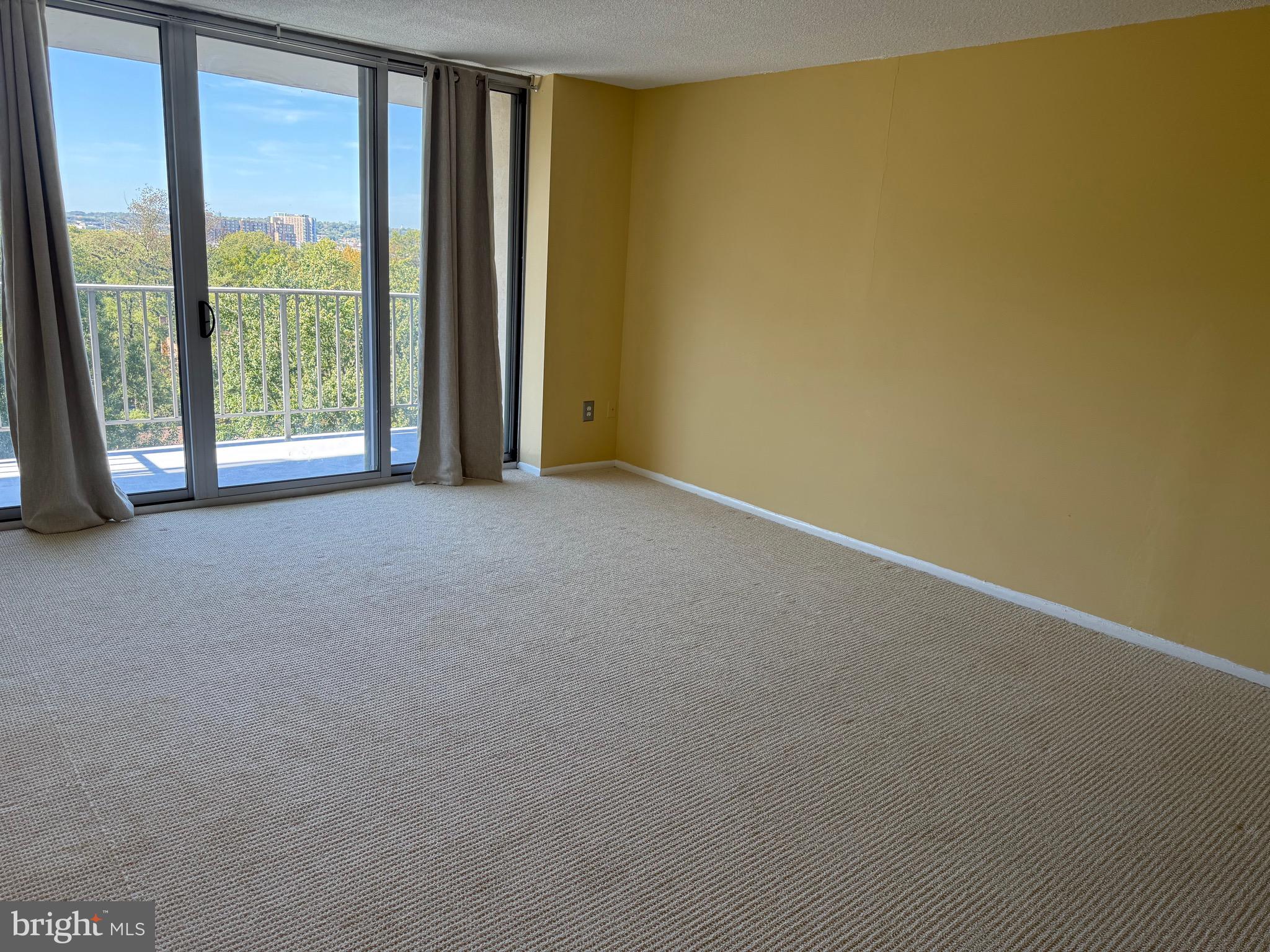 HUNTING CREEK CLUB - Residential