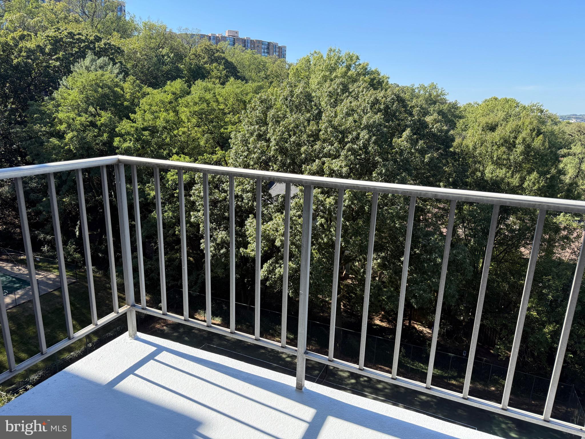 HUNTING CREEK CLUB - Residential