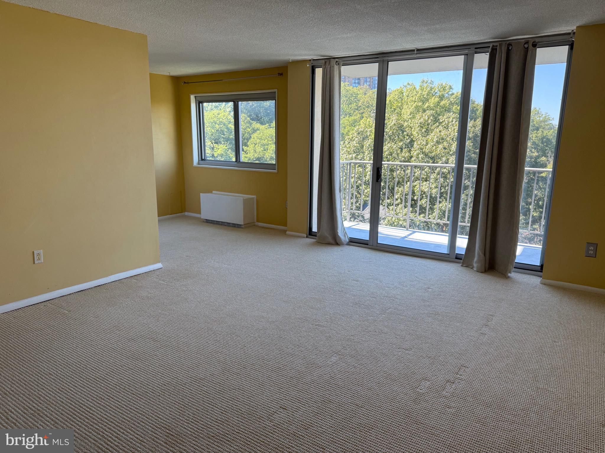 HUNTING CREEK CLUB - Residential