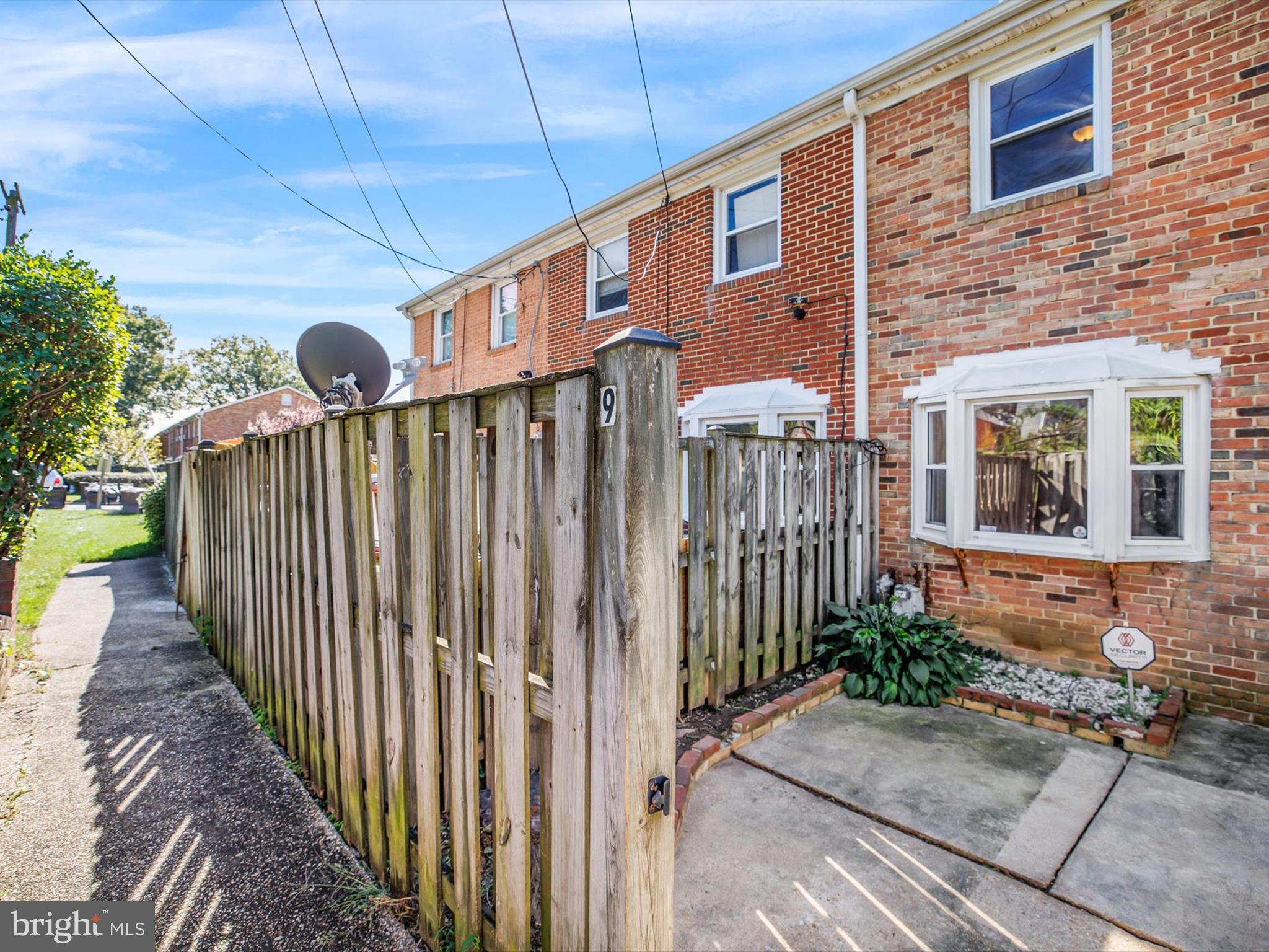 ANDREWS VILLAGE CONDOMIN - Residential