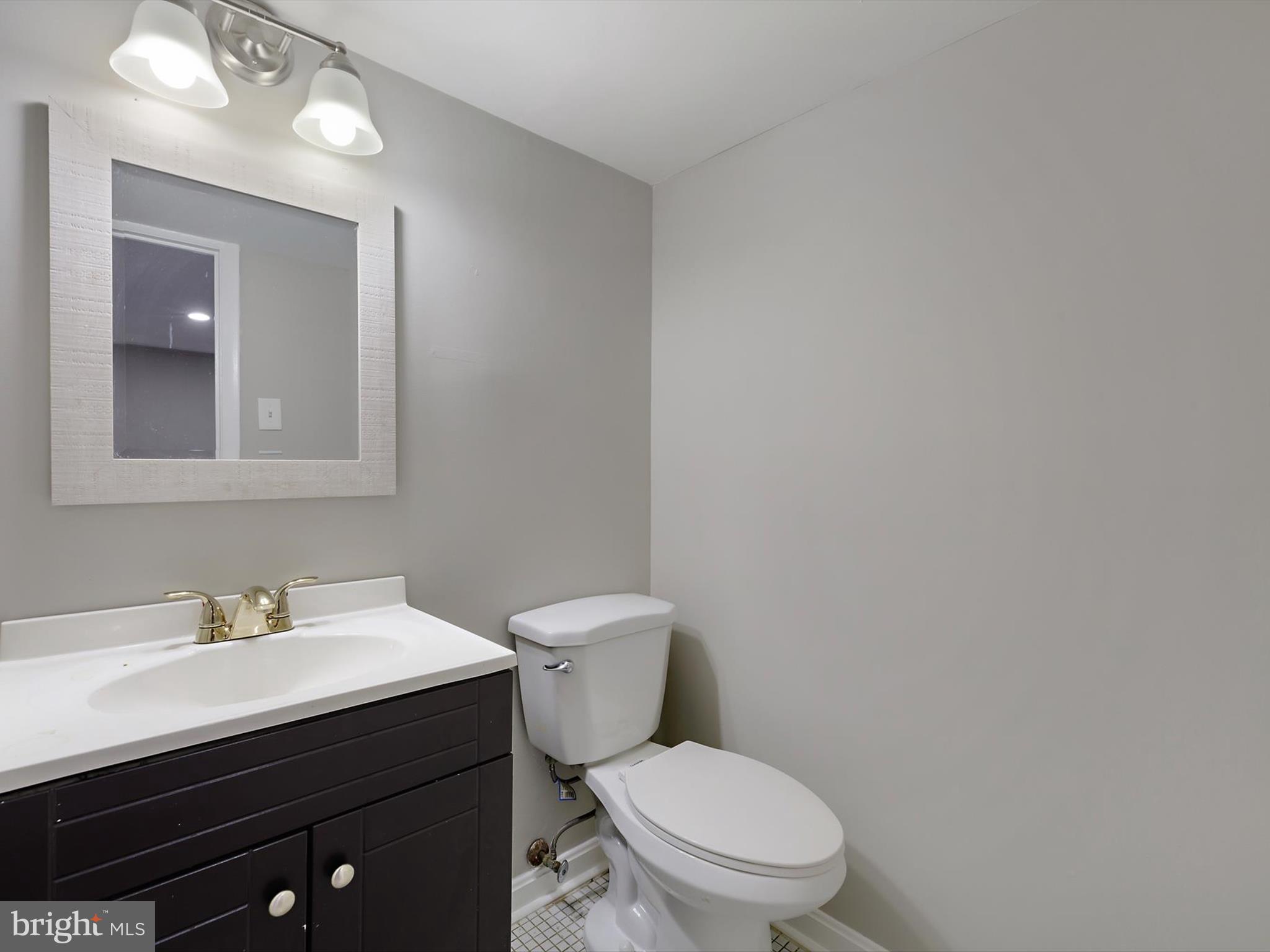 ANDREWS VILLAGE CONDOMIN - Residential