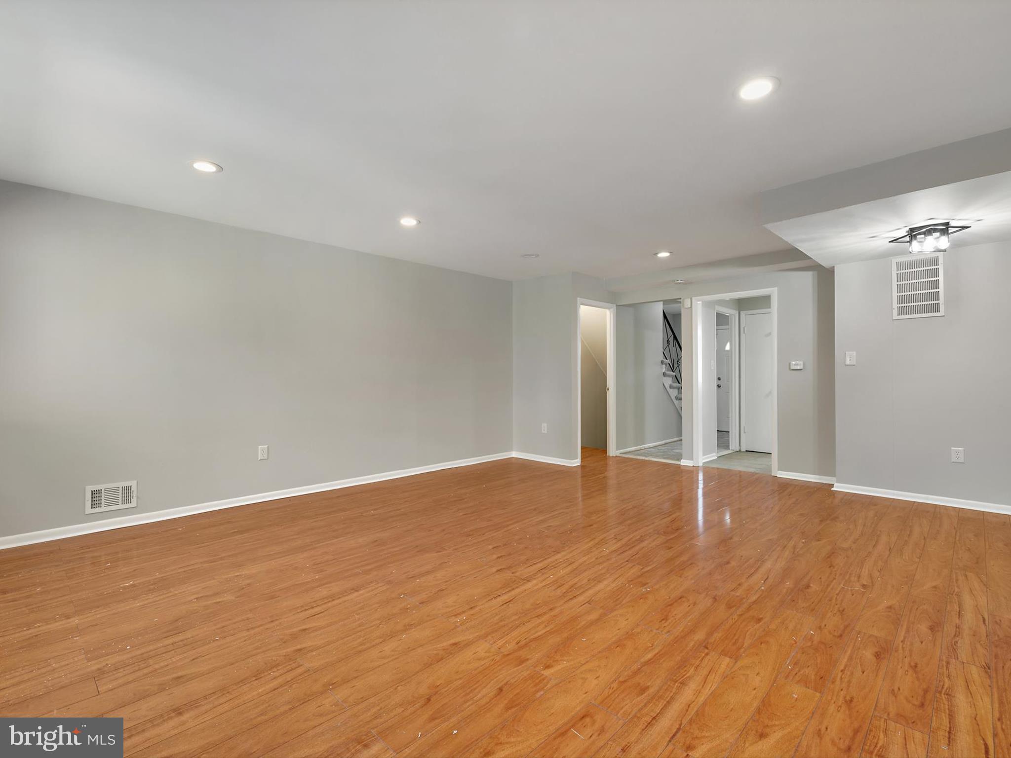 ANDREWS VILLAGE CONDOMIN - Residential