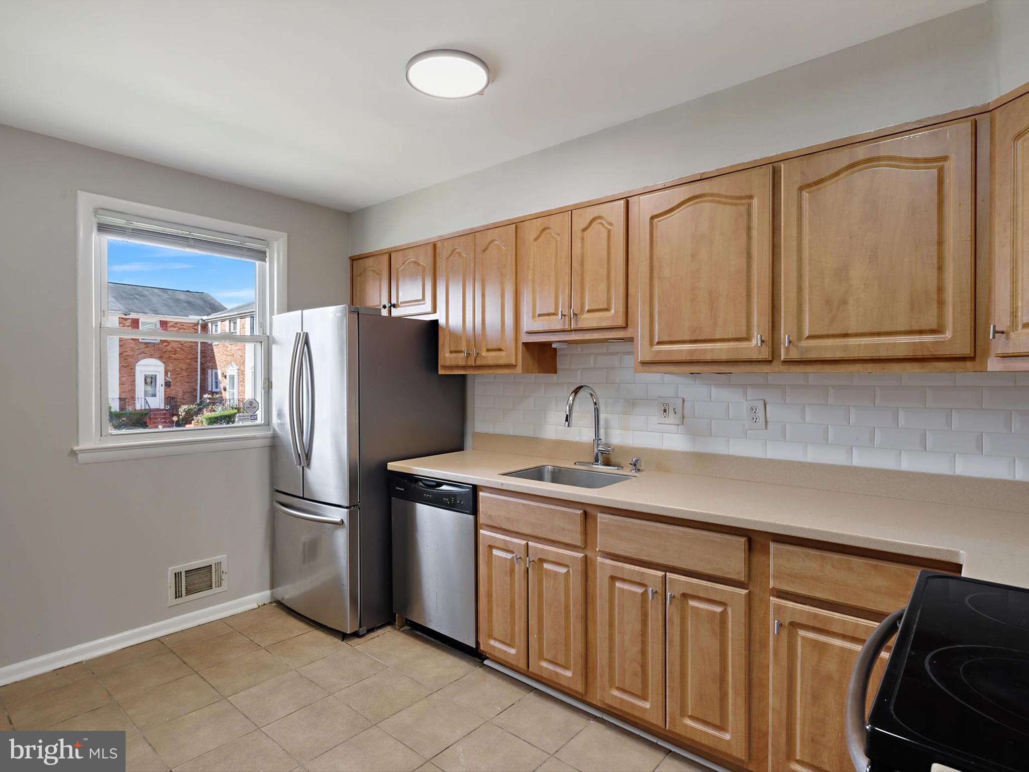 ANDREWS VILLAGE CONDOMIN - Residential