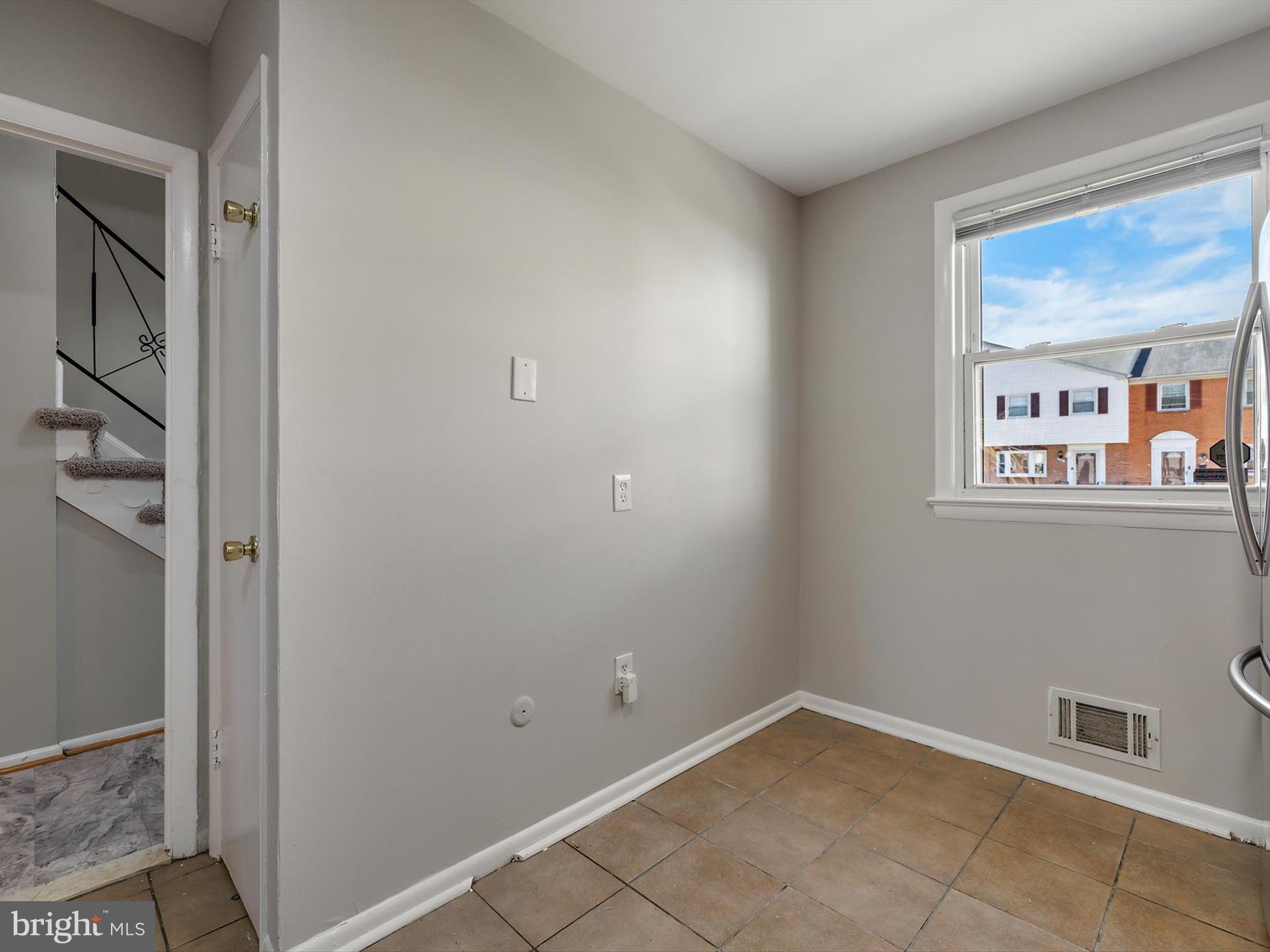 ANDREWS VILLAGE CONDOMIN - Residential