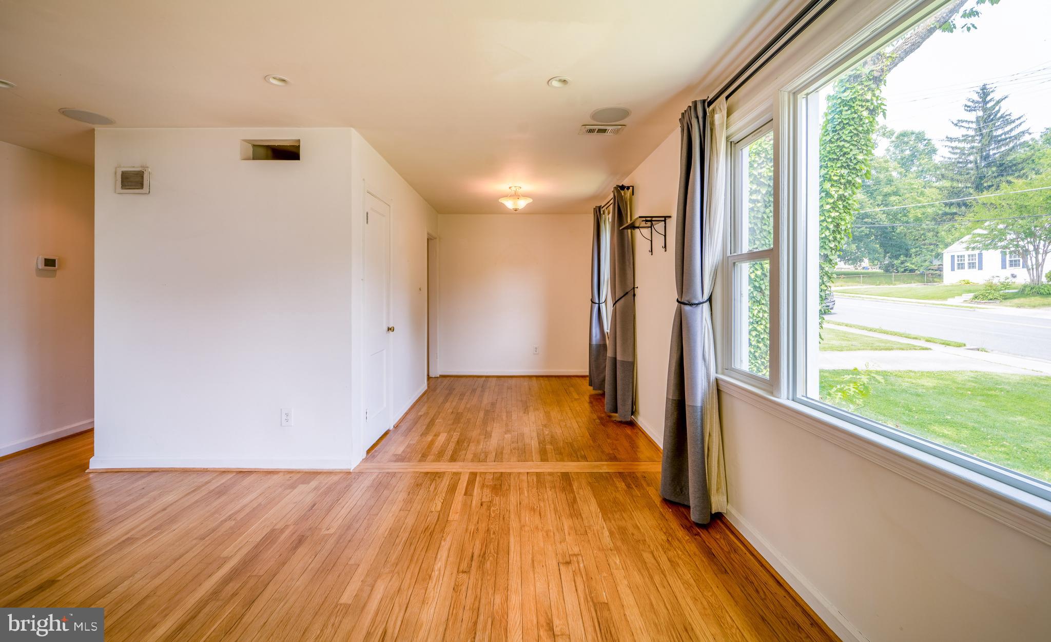 WEST LAWN - Residential Lease