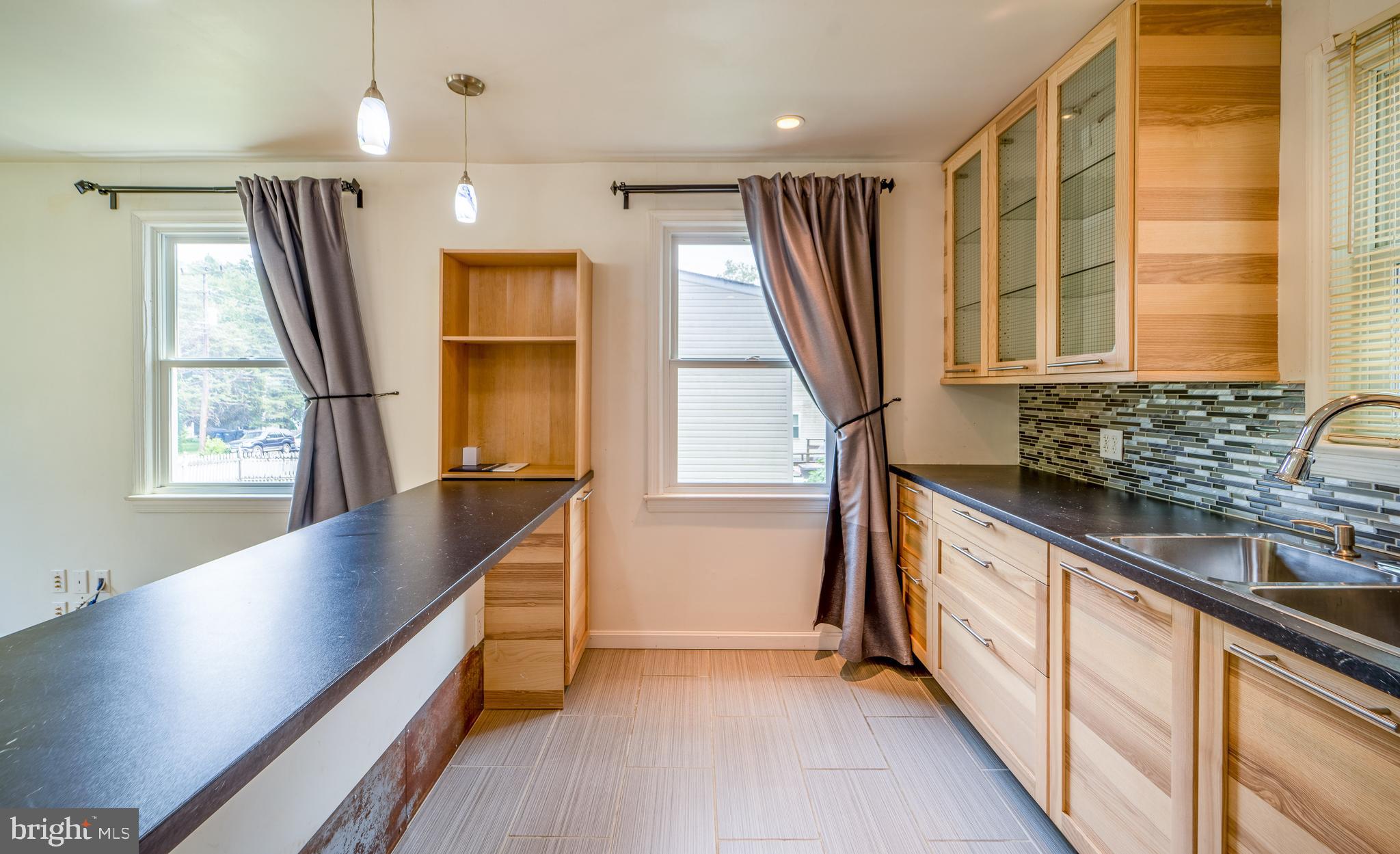 WEST LAWN - Residential Lease