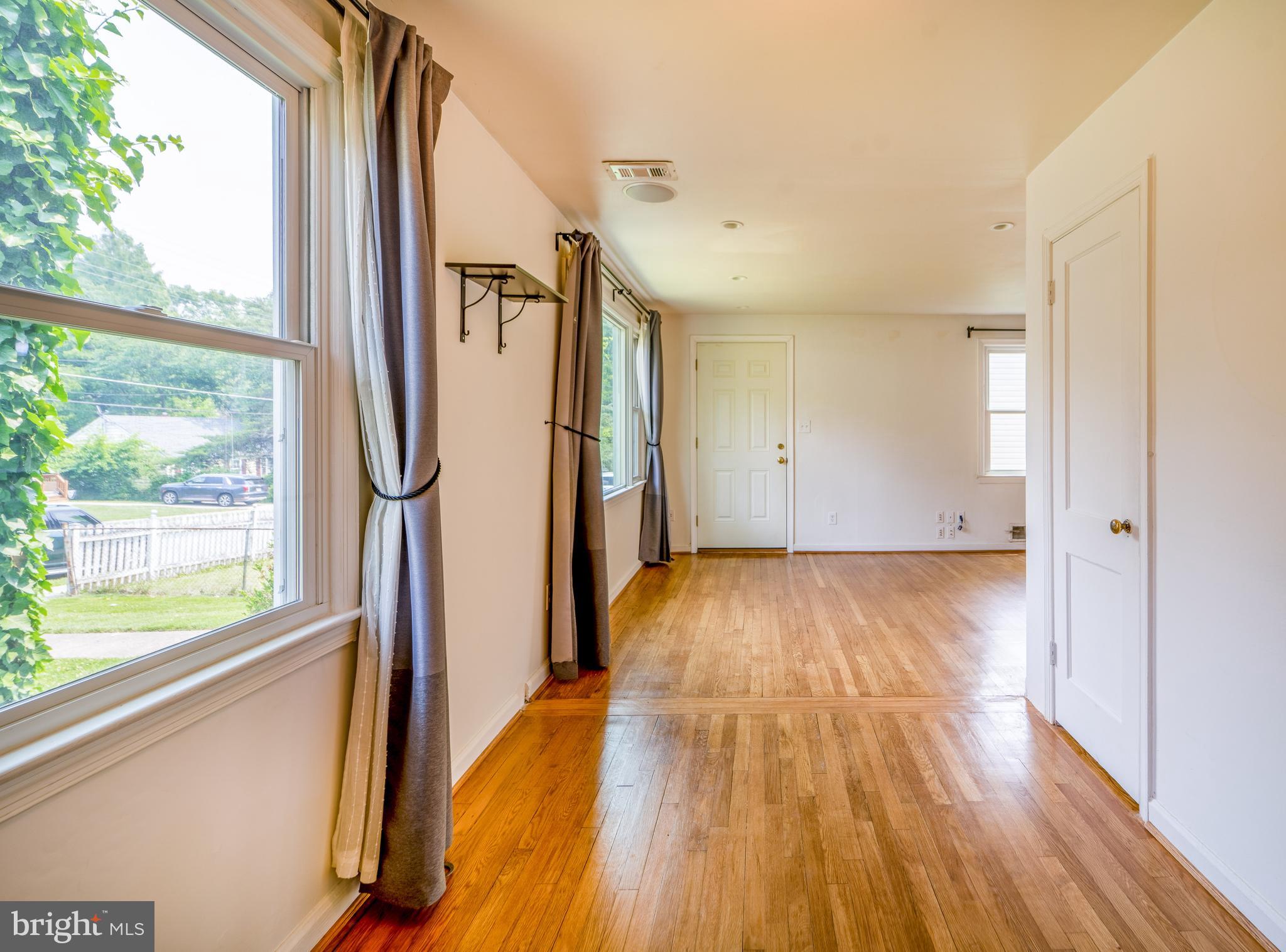 WEST LAWN - Residential Lease