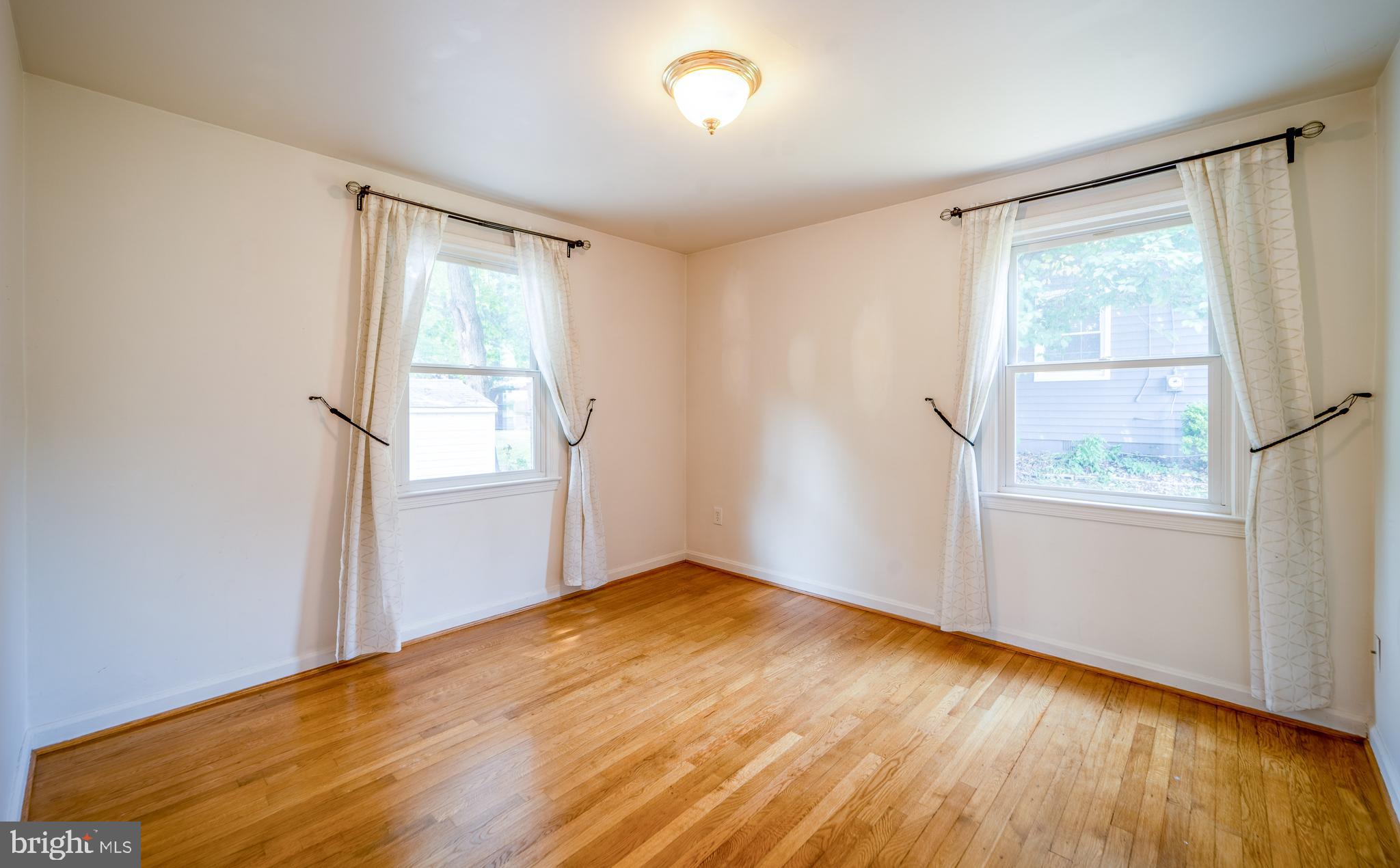 WEST LAWN - Residential Lease