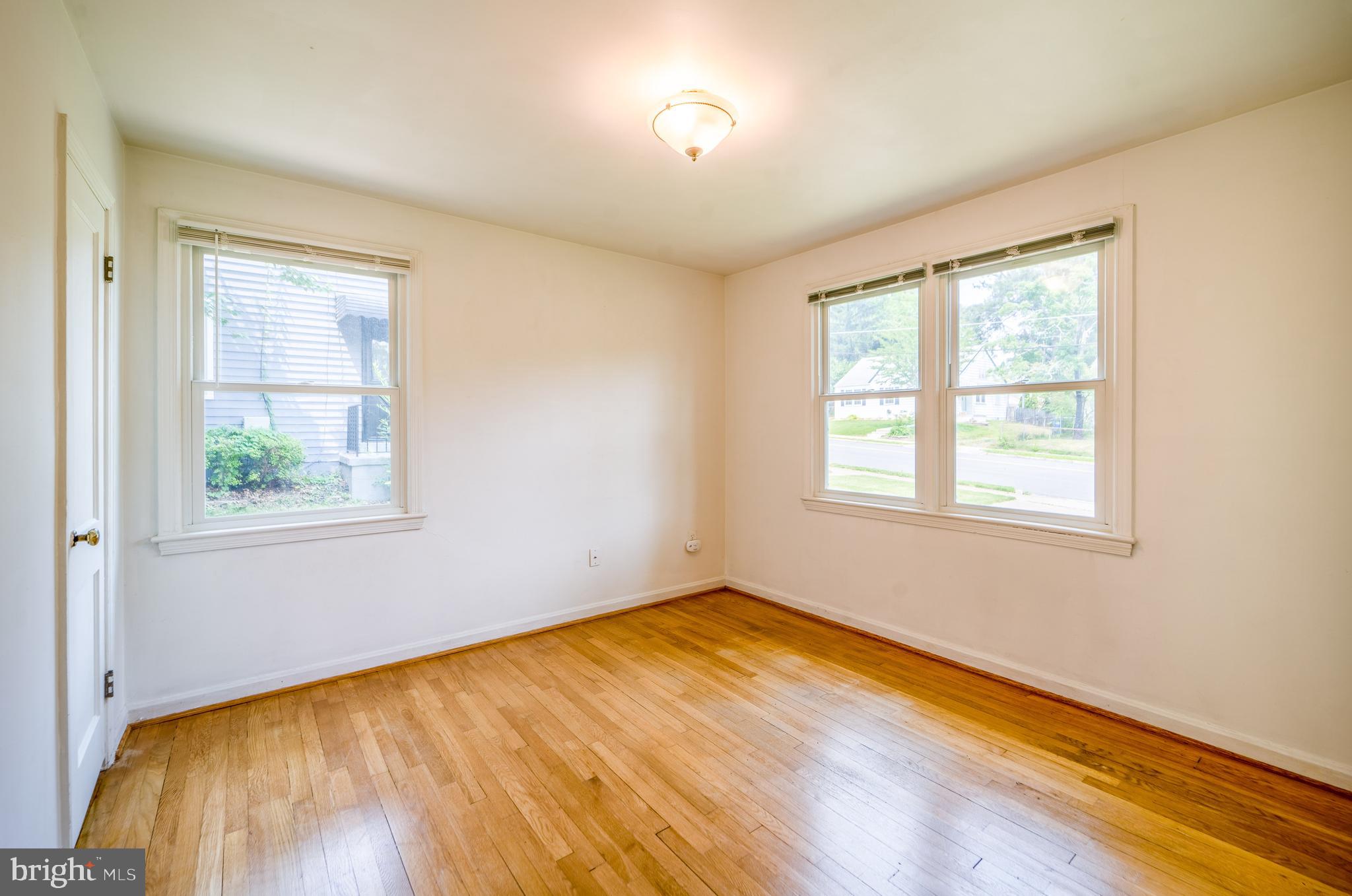 WEST LAWN - Residential Lease