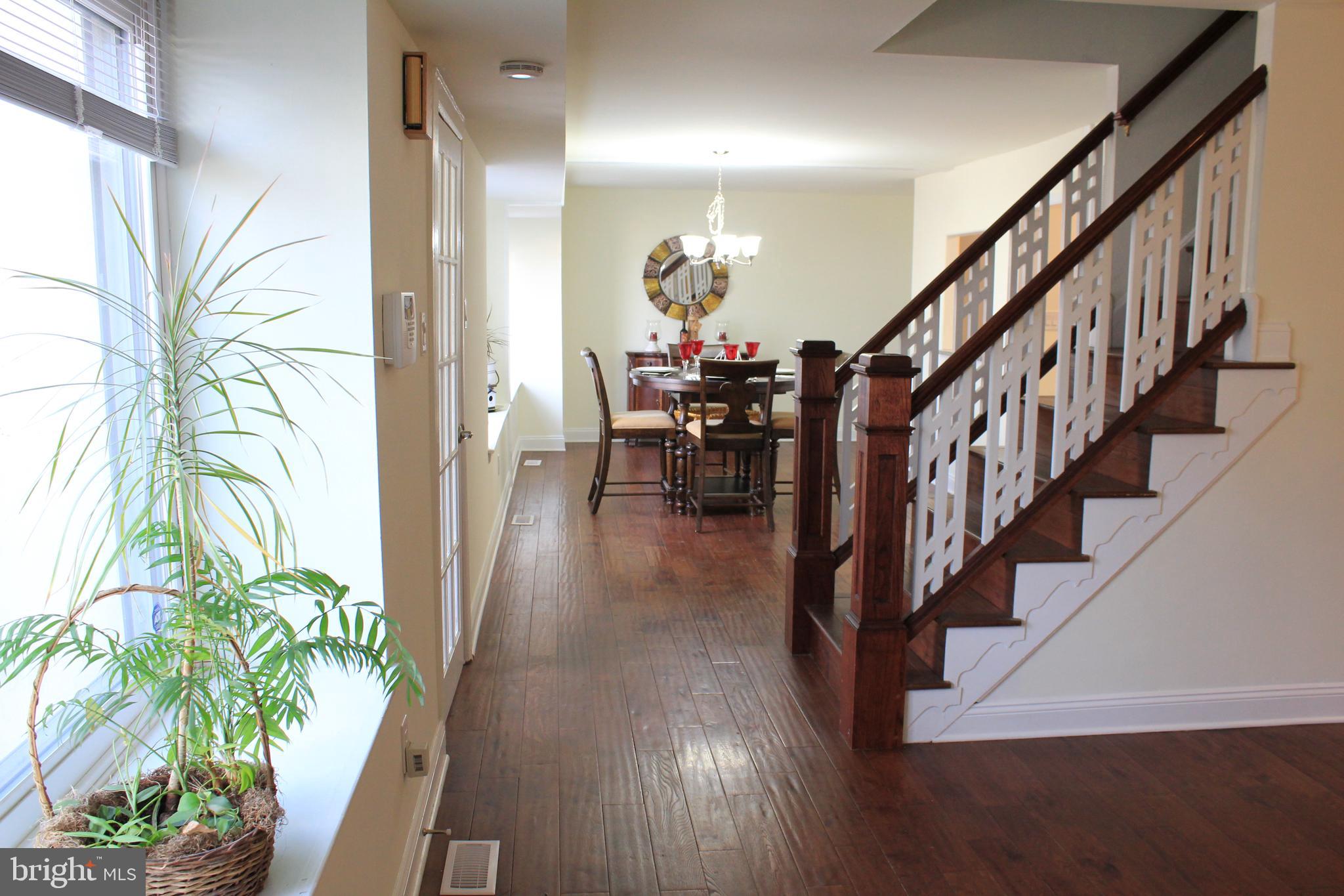 INTERNATIONAL VIL - Residential Lease