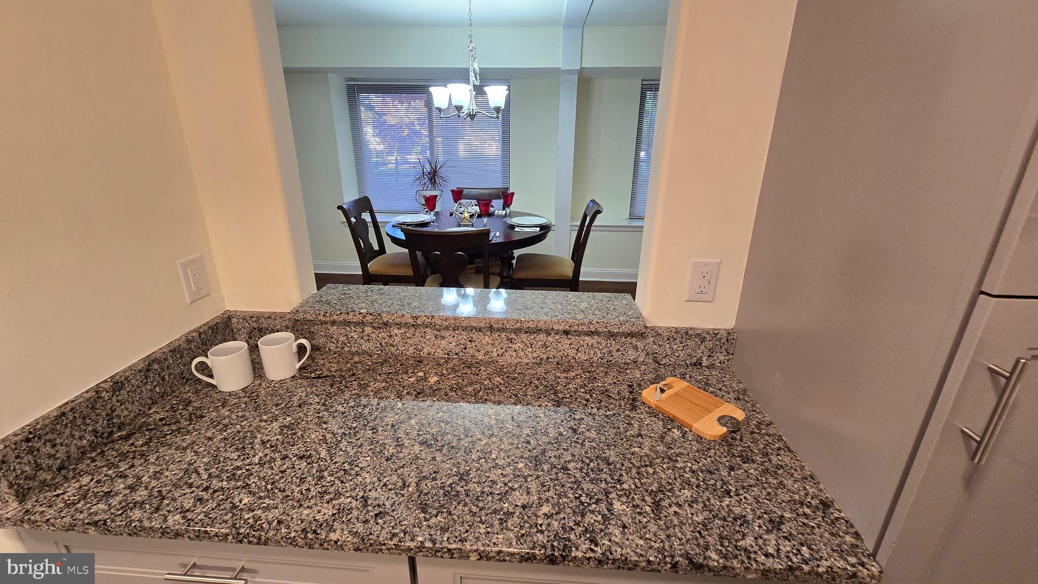 INTERNATIONAL VIL - Residential Lease