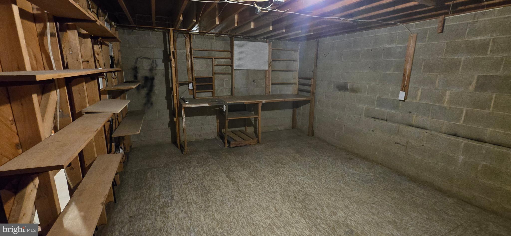 INTERNATIONAL VIL - Residential Lease