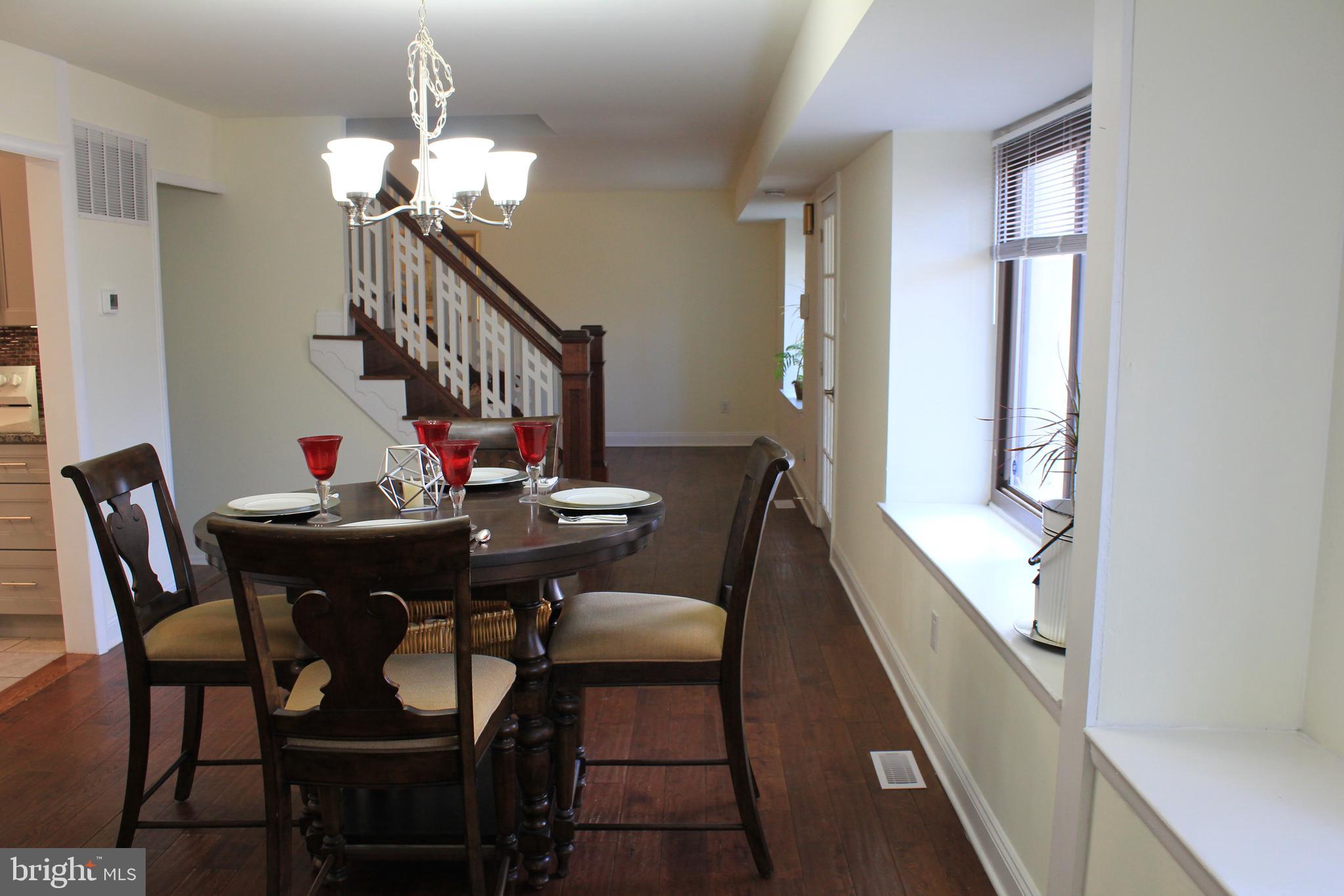 INTERNATIONAL VIL - Residential Lease