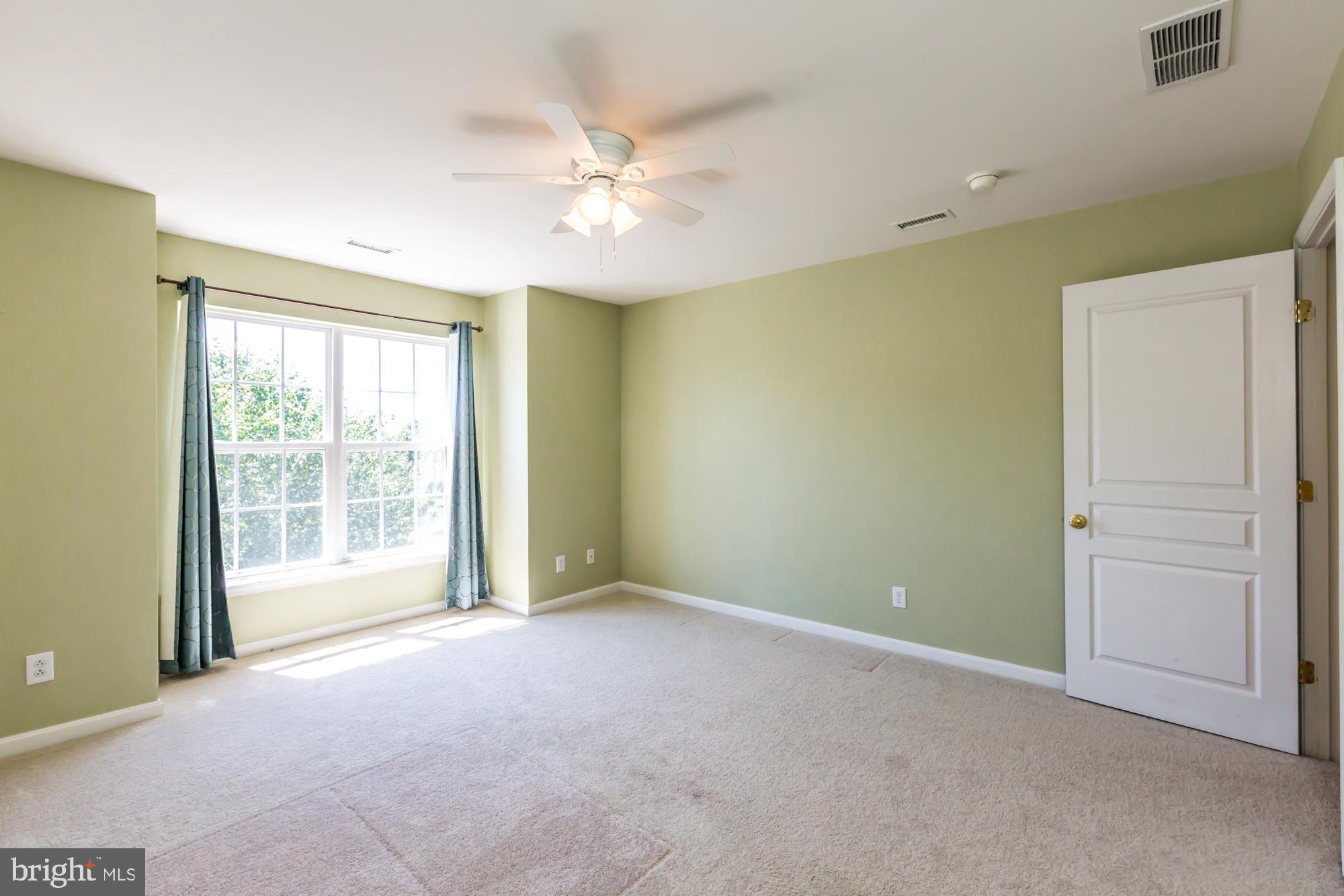 WINDSOR RIDGE - Residential Lease