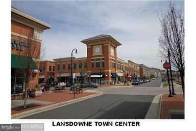 LINDEN ROW CONDOMINIUM - Residential Lease