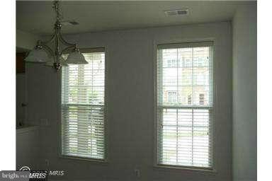 LINDEN ROW CONDOMINIUM - Residential Lease