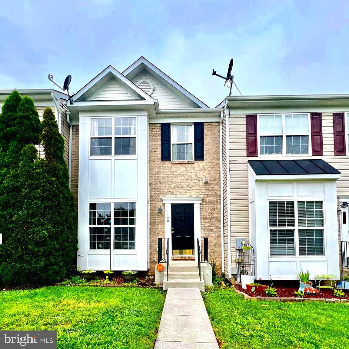 LEE'S RIDGE - Residential