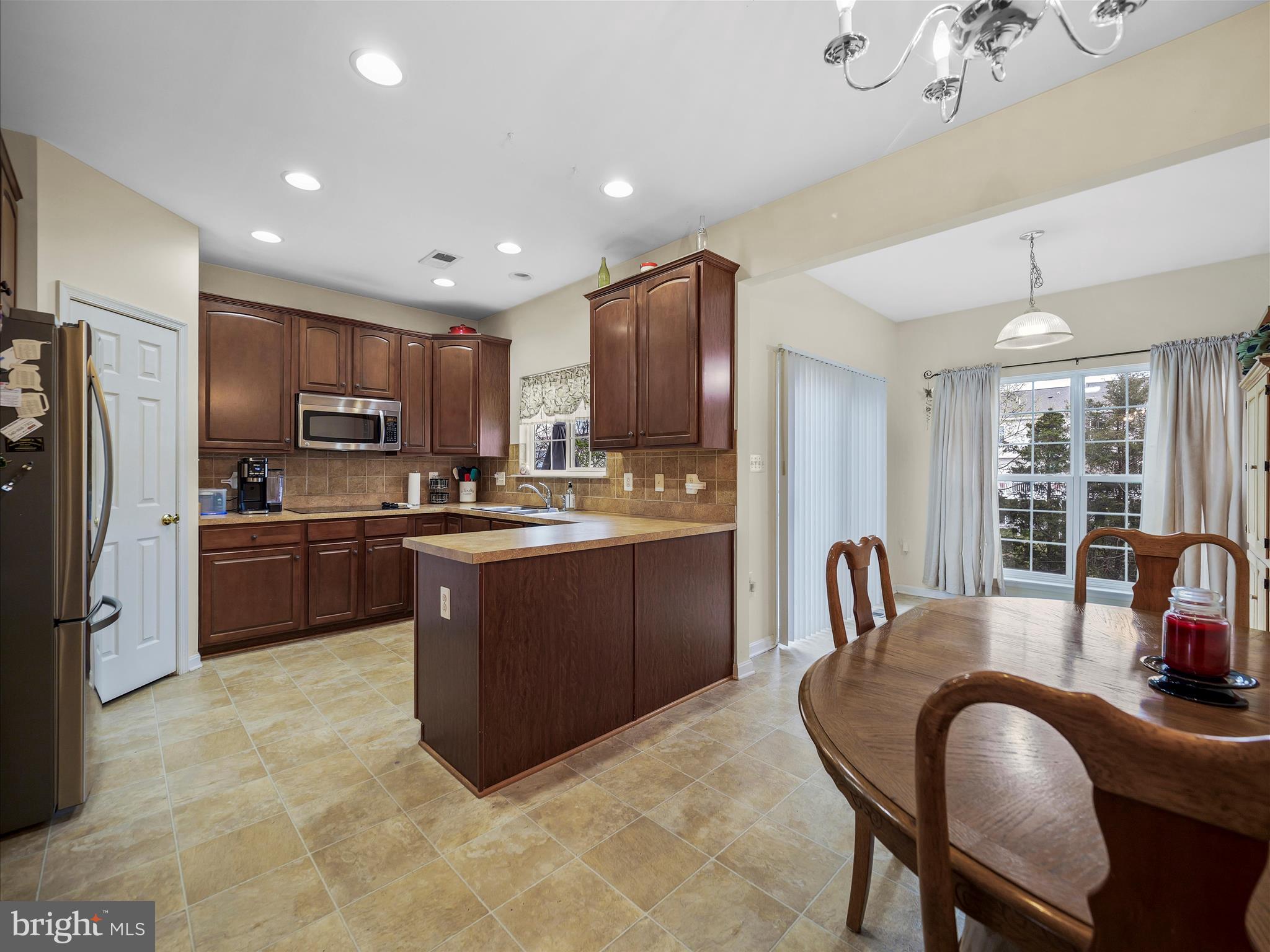 LEE'S RIDGE - Residential