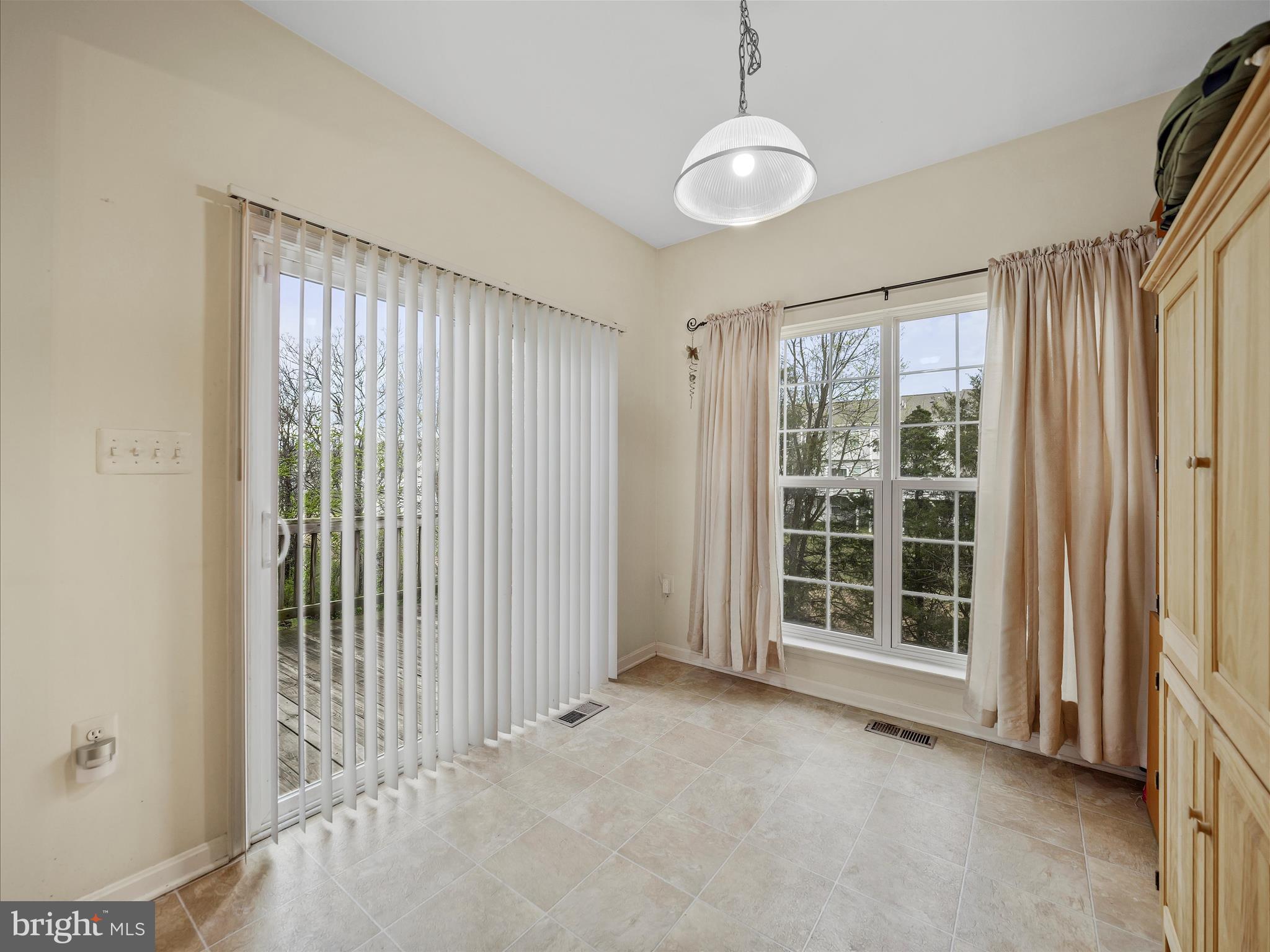 LEE'S RIDGE - Residential