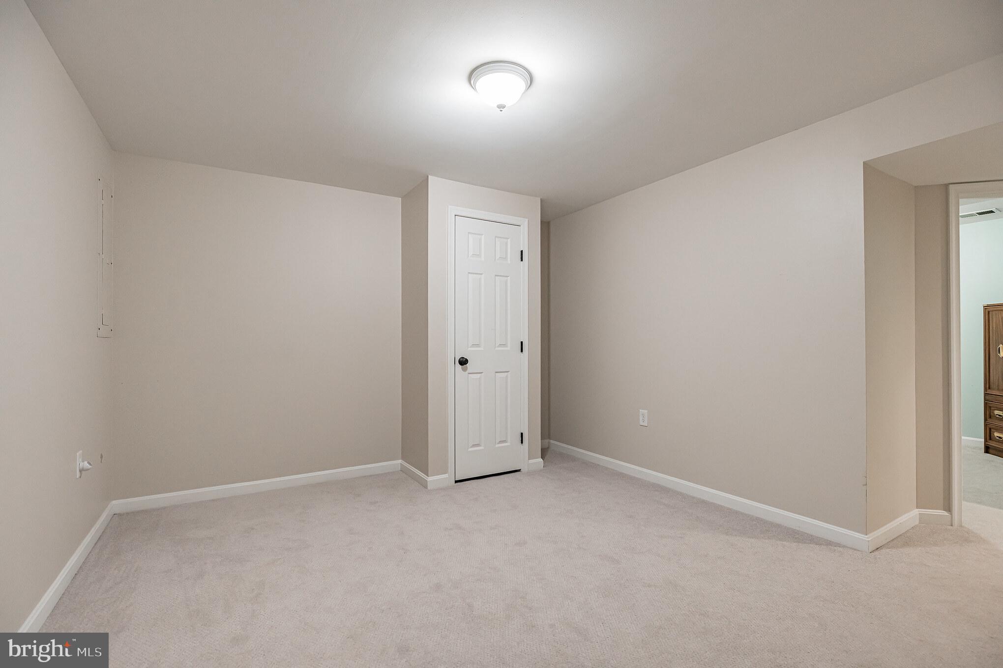 WHITE SANDS - Residential