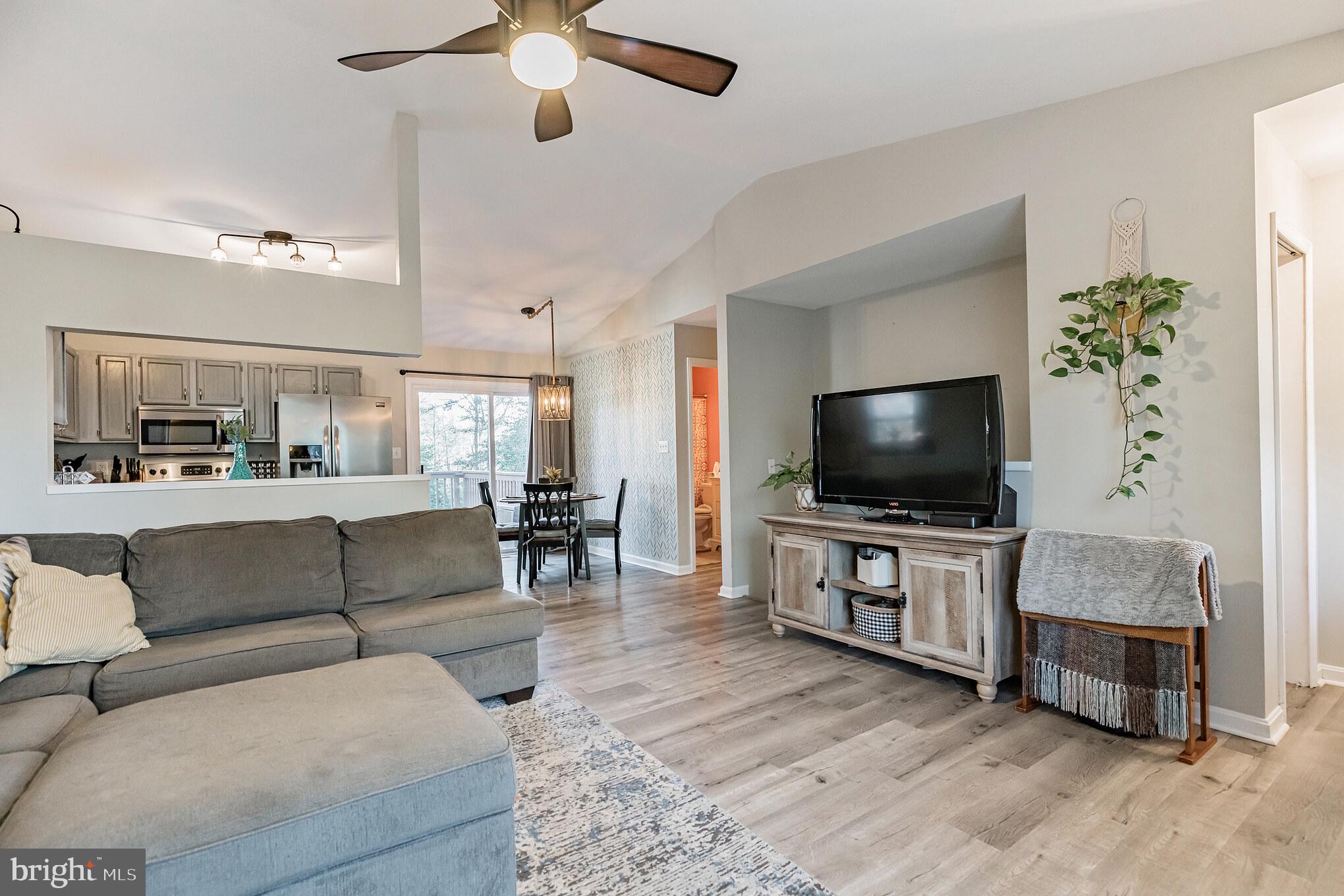 WHITE SANDS - Residential